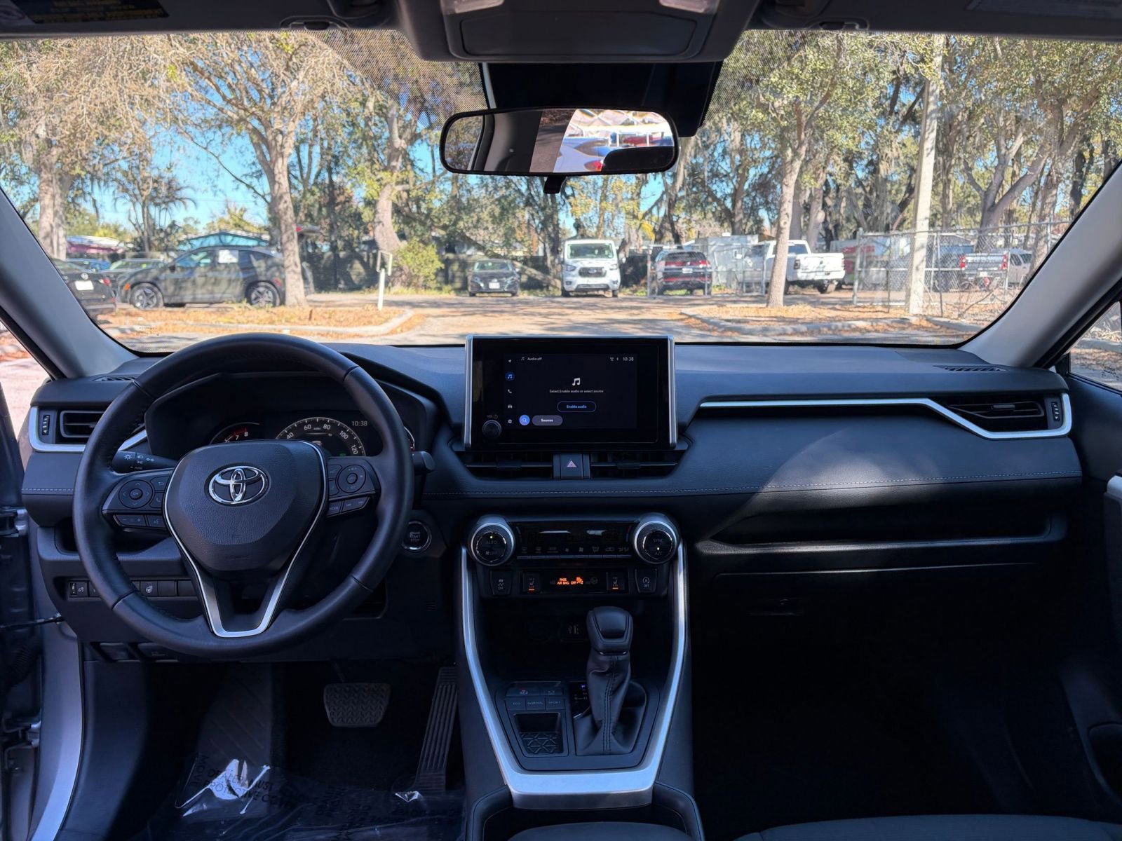 Thumbnail: 2025 Toyota RAV4 - 29