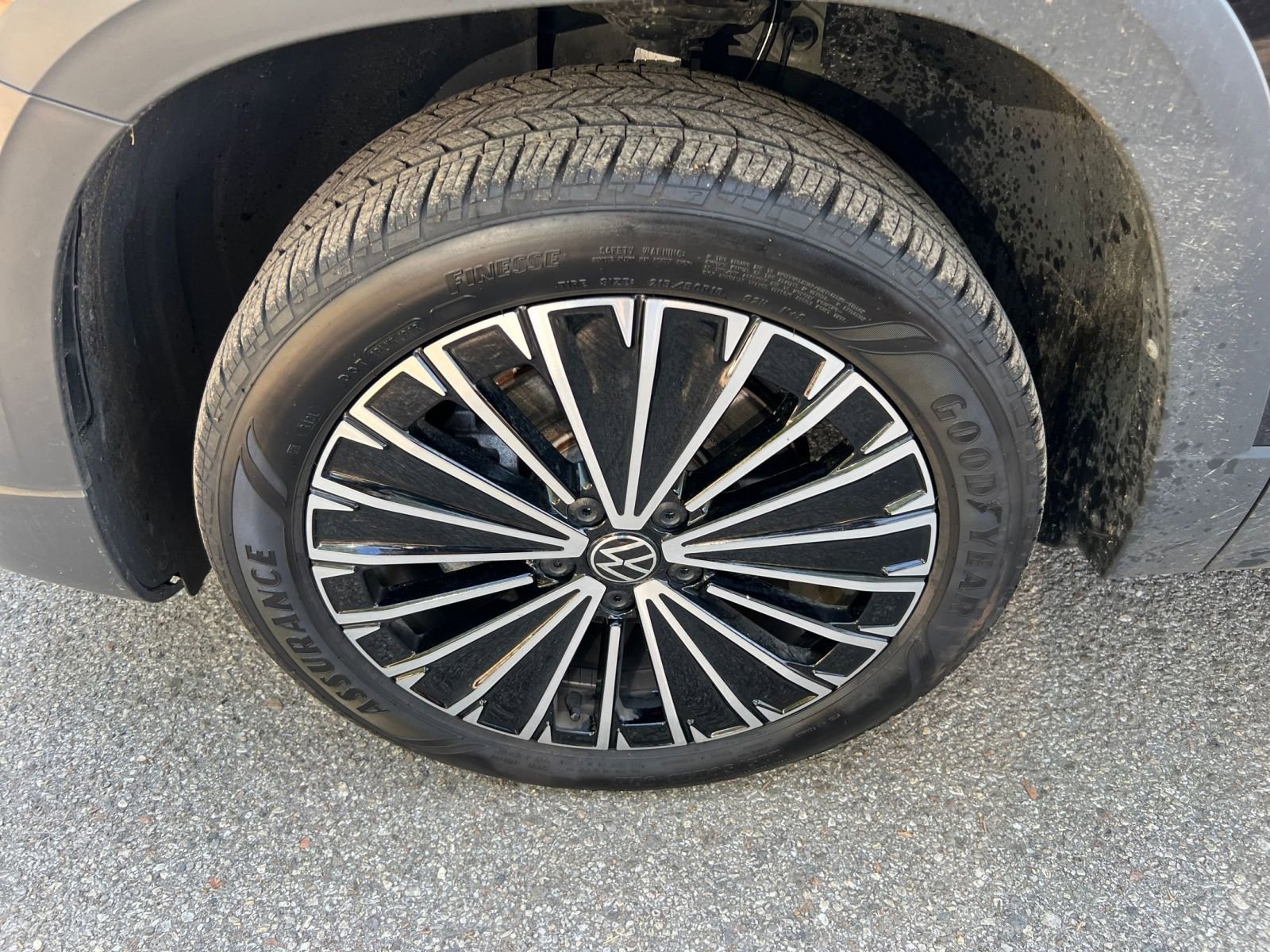 Thumbnail: 2025 Volkswagen Taos - 31