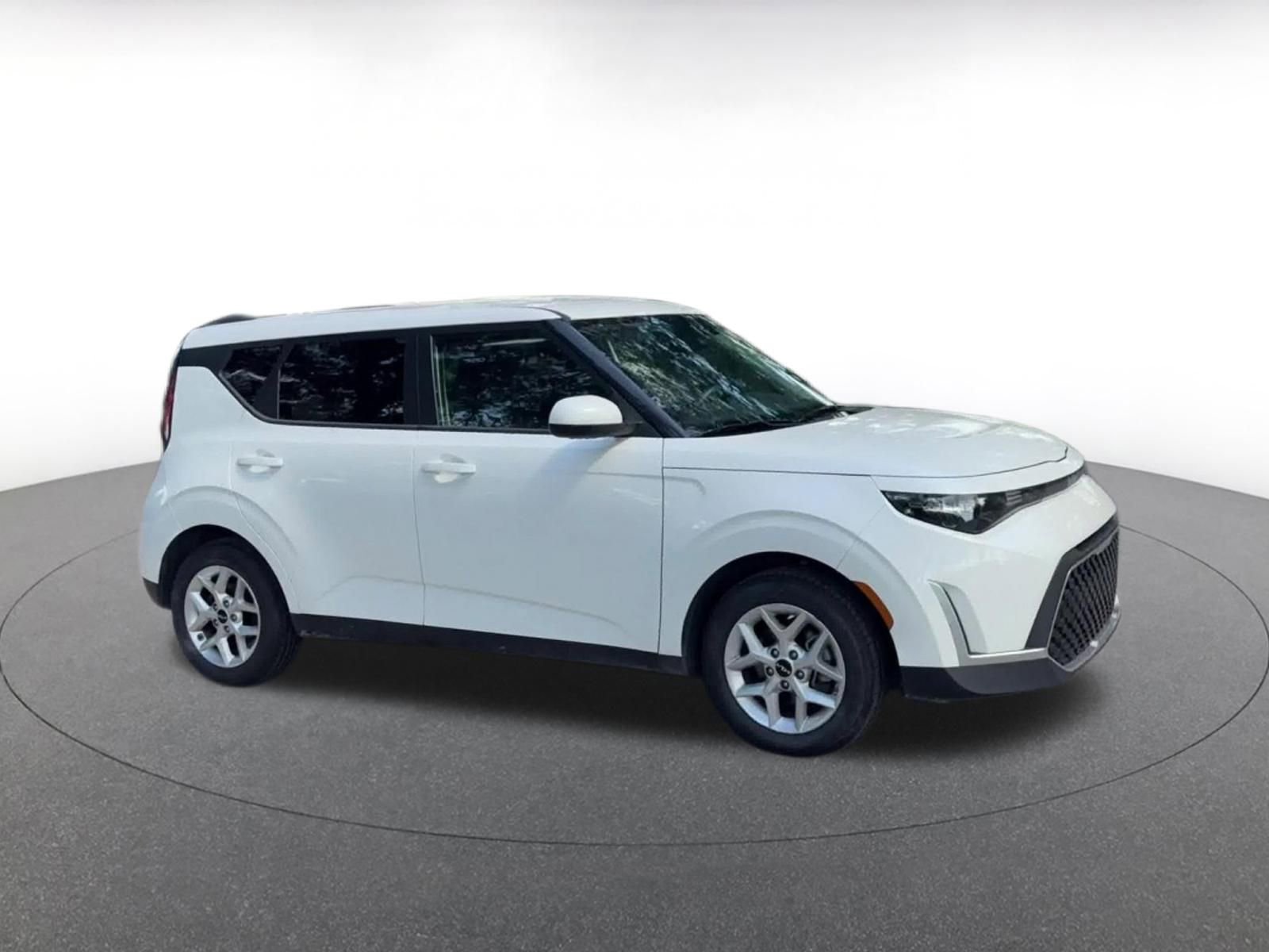 Thumbnail: 2025 Kia Soul - 2