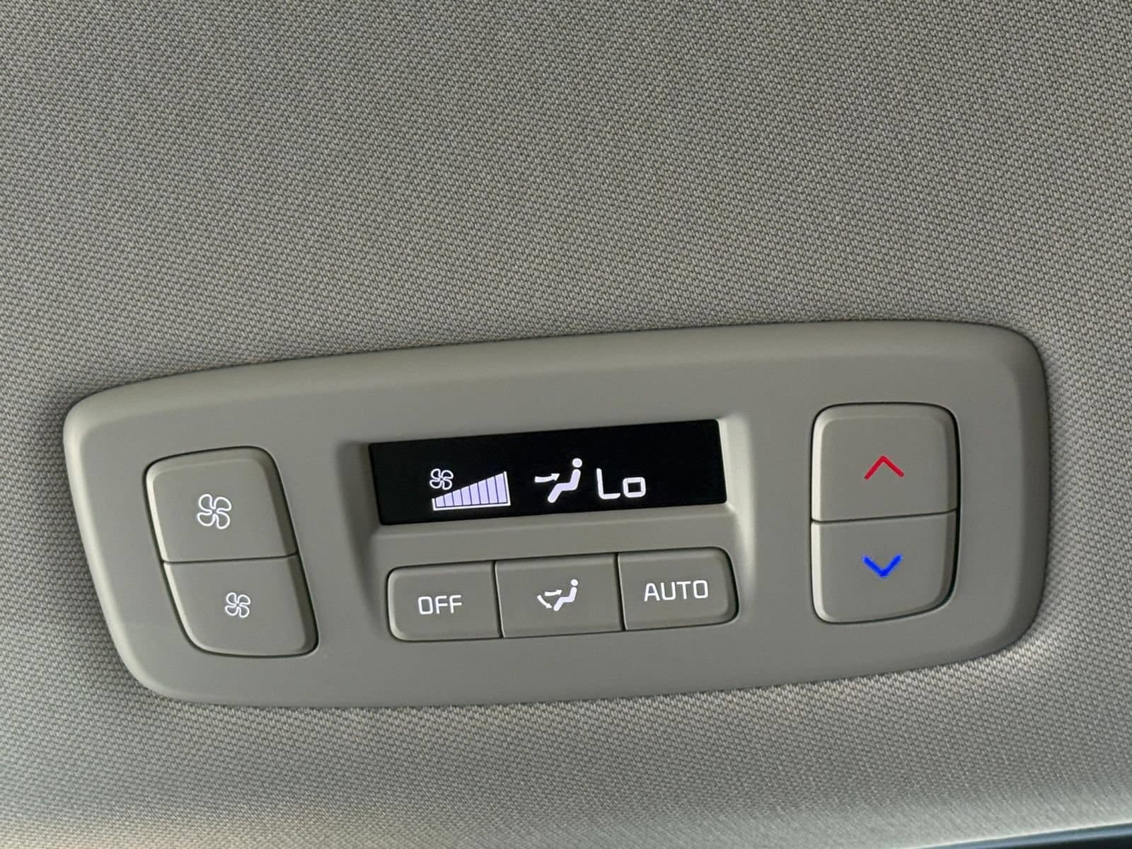 Thumbnail: 2026 Kia Carnival - 22
