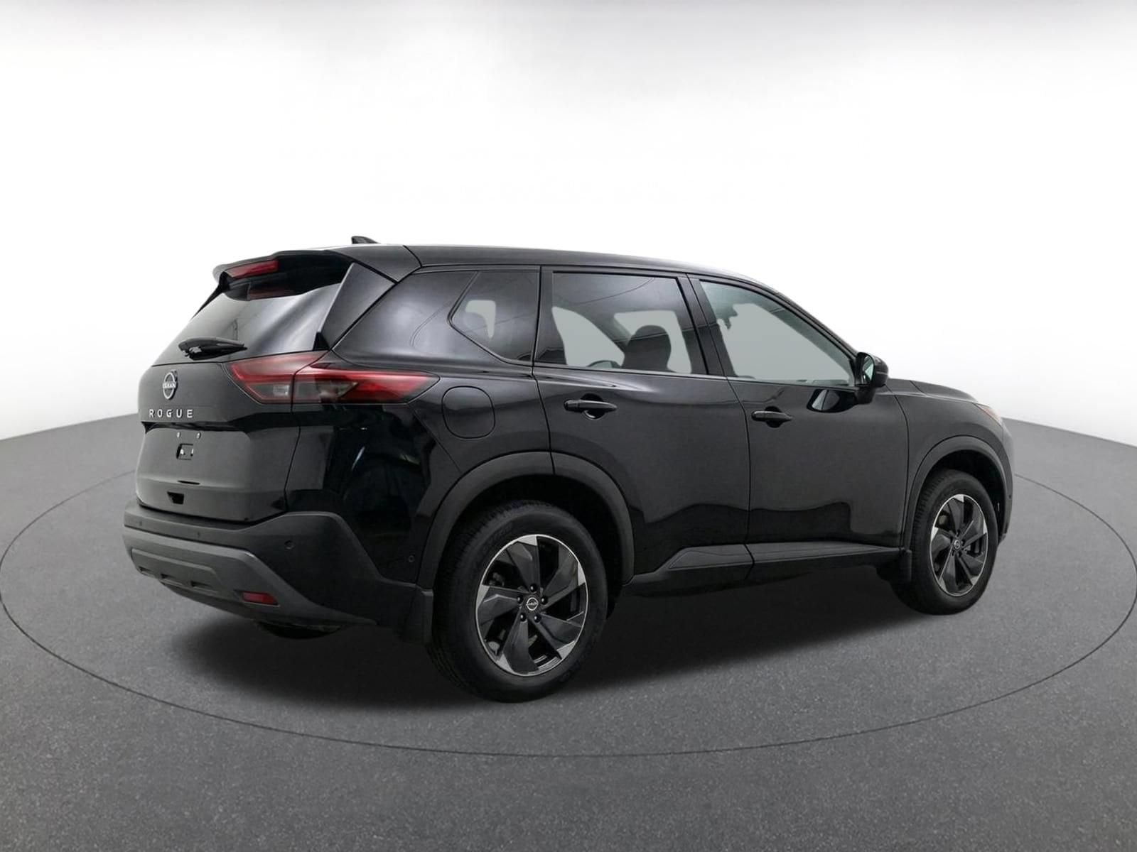 Thumbnail: 2025 Nissan Rogue - 7