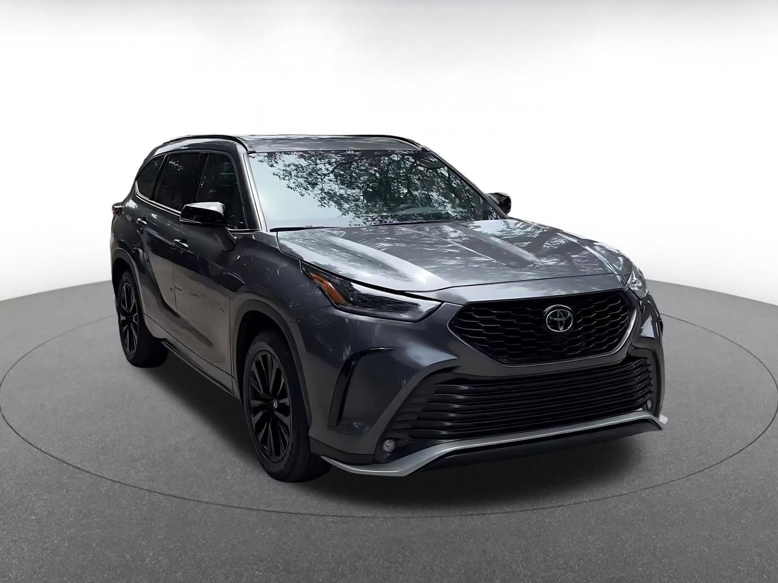 Thumbnail: 2025 Toyota Highlander - 3