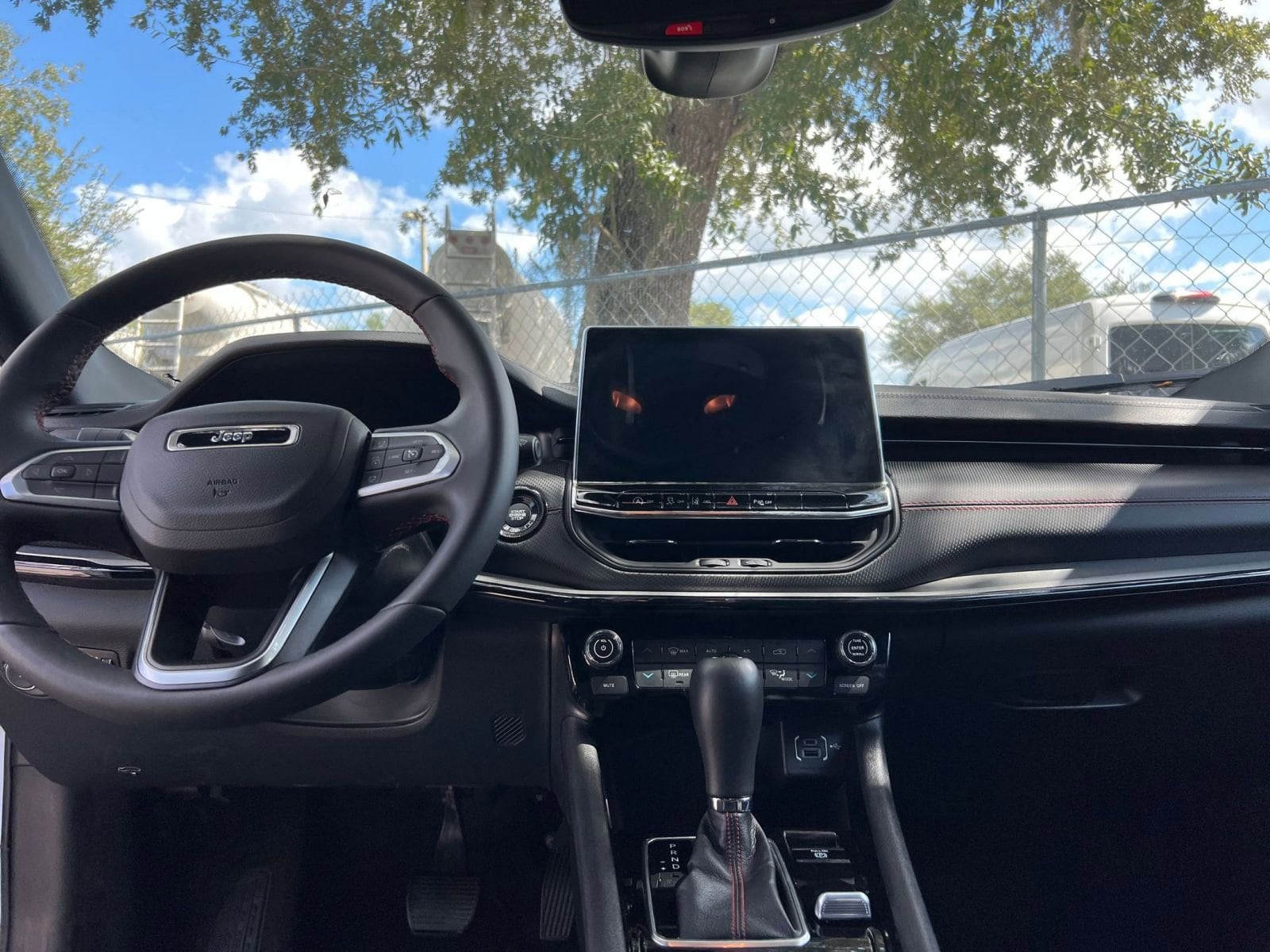 Thumbnail: 2025 Jeep Compass - 27