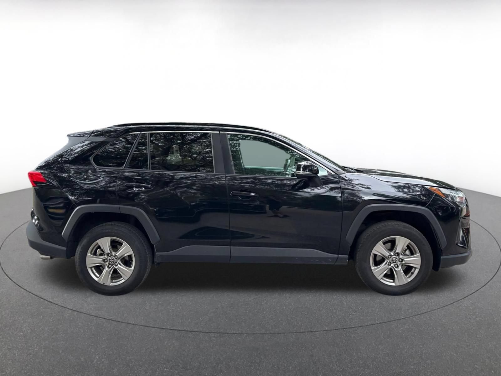 Thumbnail: 2024 Toyota RAV4 - 9