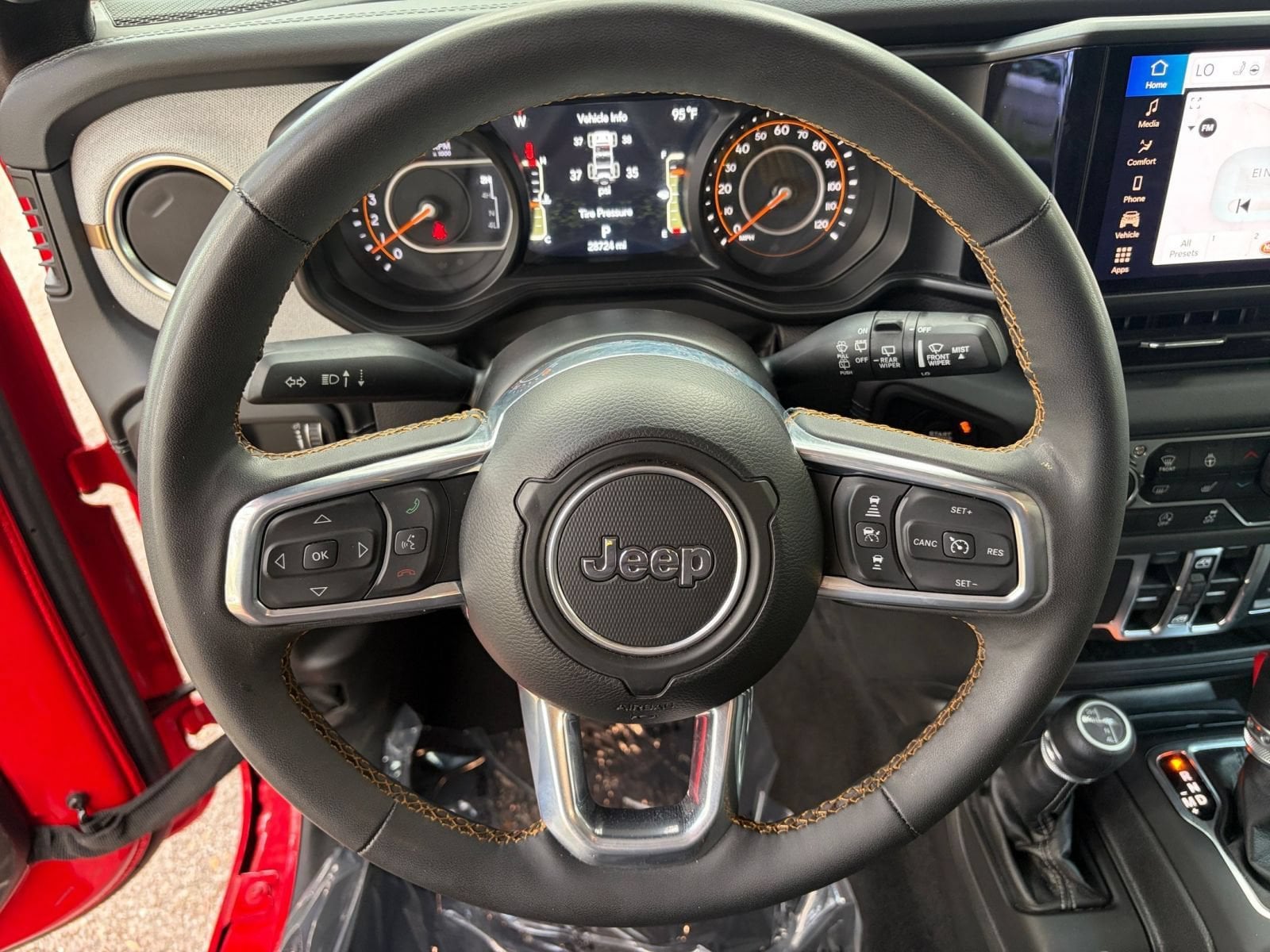 Thumbnail: 2025 Jeep Wrangler - 28