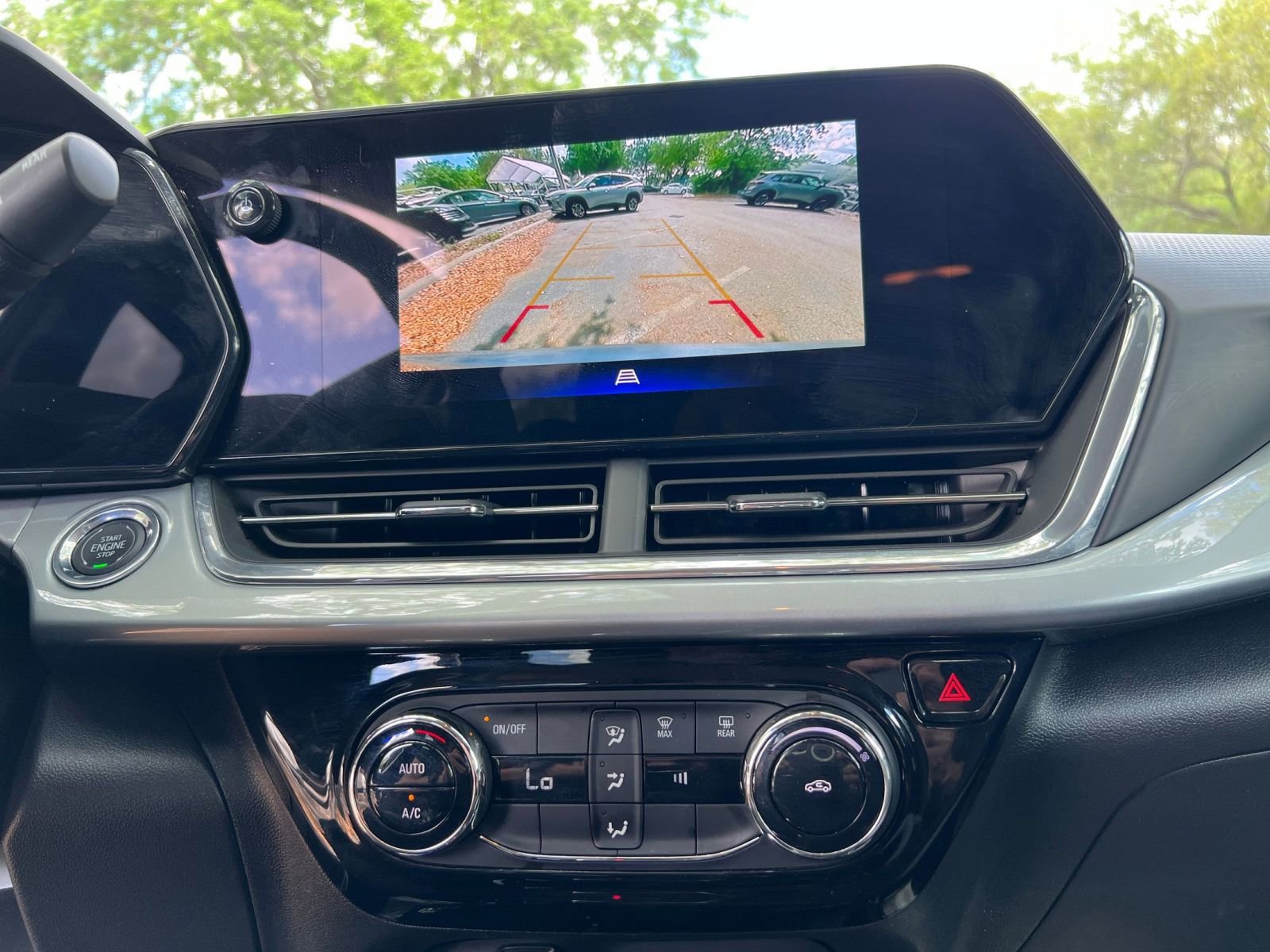 Thumbnail: 2025 Chevrolet Trax - 17