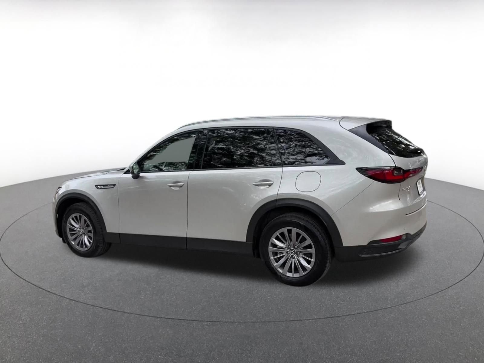 Thumbnail: 2025 Mazda CX-90 - 10