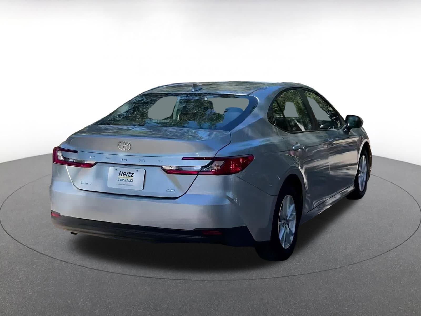 Thumbnail: 2025 Toyota Camry - 12