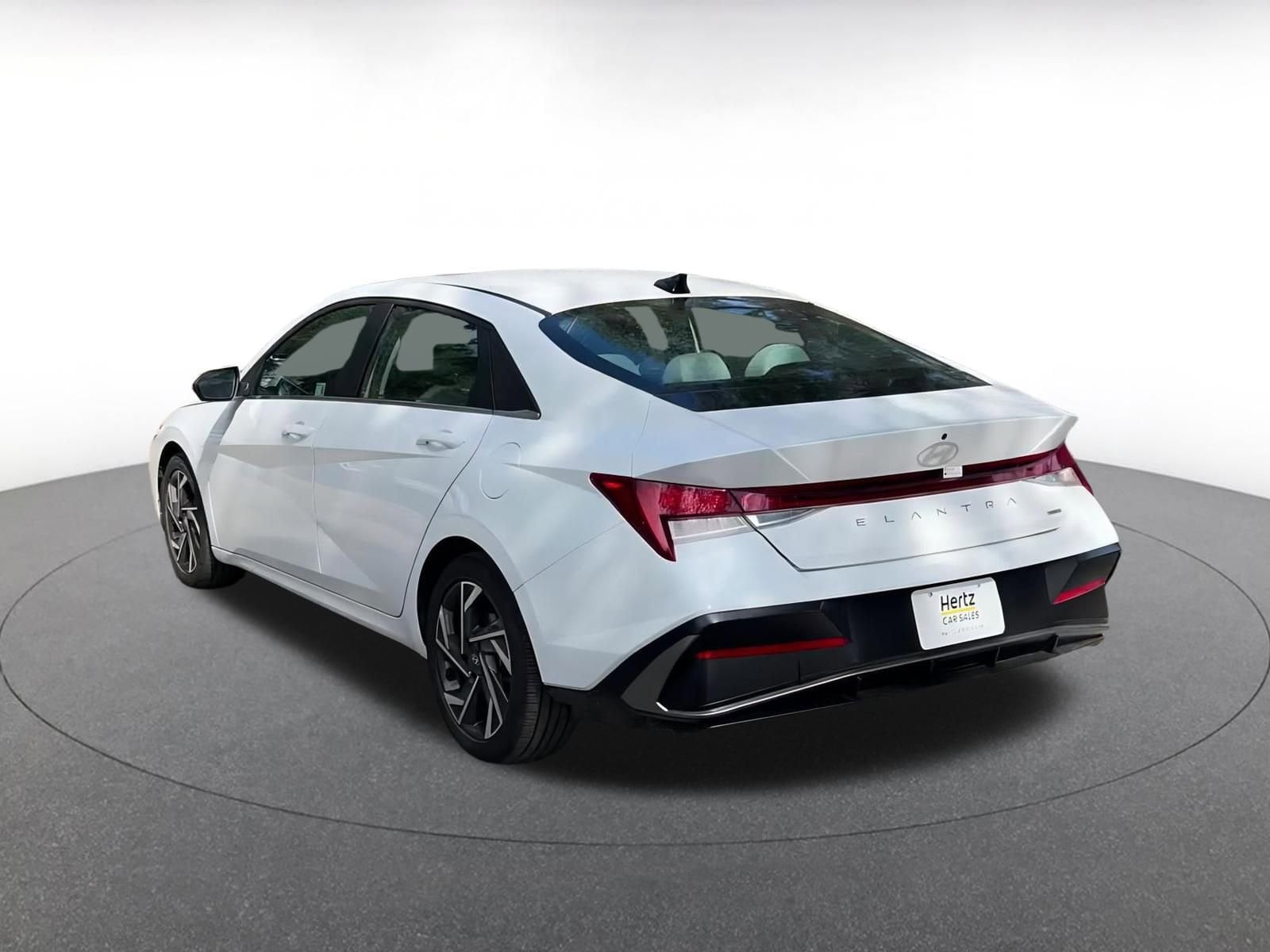 Thumbnail: 2025 Hyundai Elantra - 11