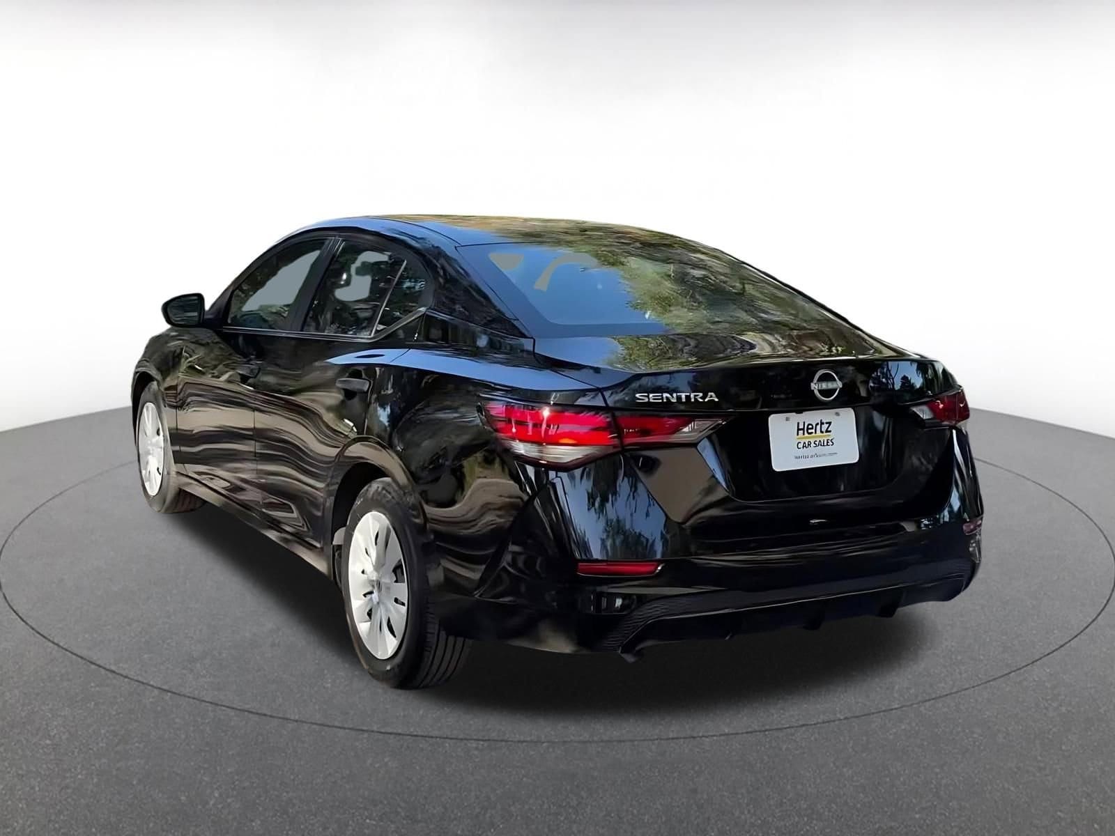 Thumbnail: 2025 Nissan Sentra - 22