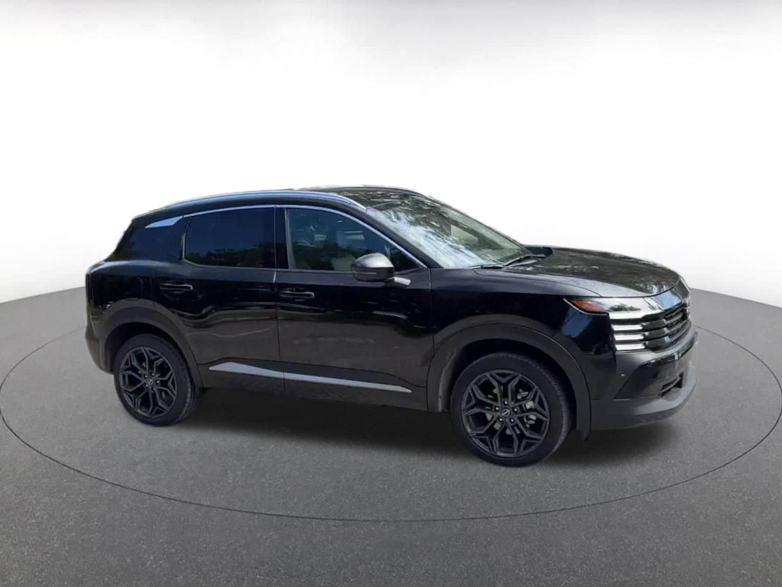 Thumbnail: 2026 Nissan Kicks - 2