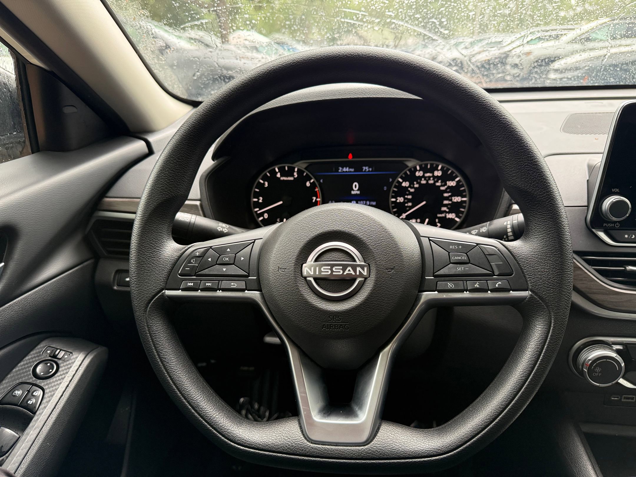 Thumbnail: 2025 Nissan Altima - 24