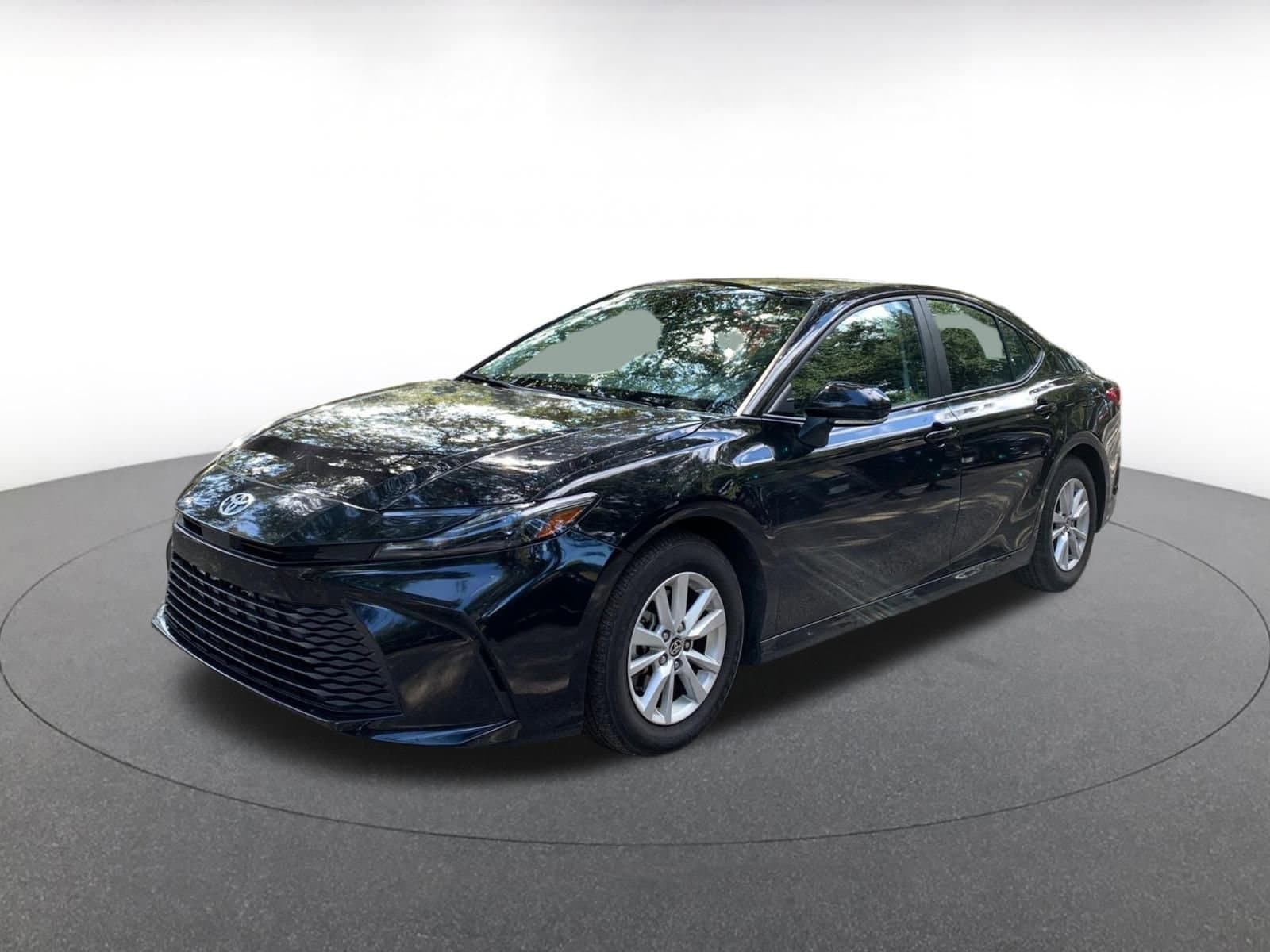 Thumbnail: 2025 Toyota Camry - 3