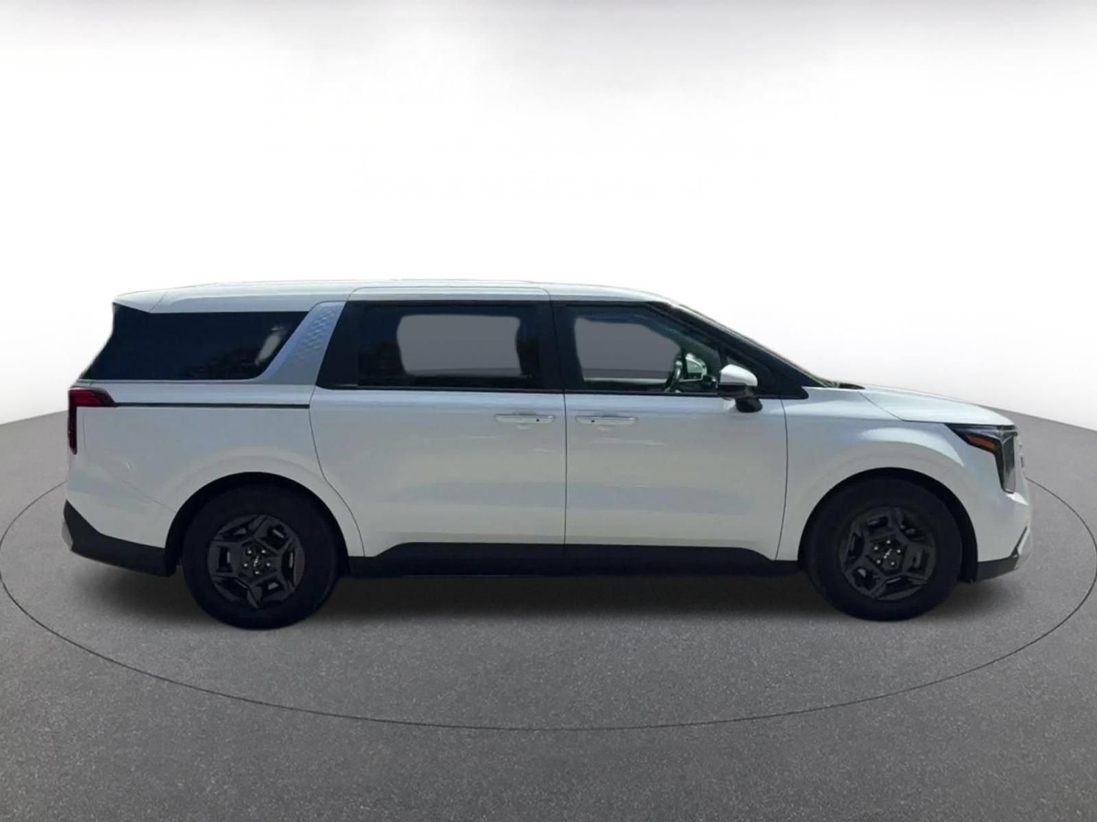 Thumbnail: 2026 Kia Carnival - 16