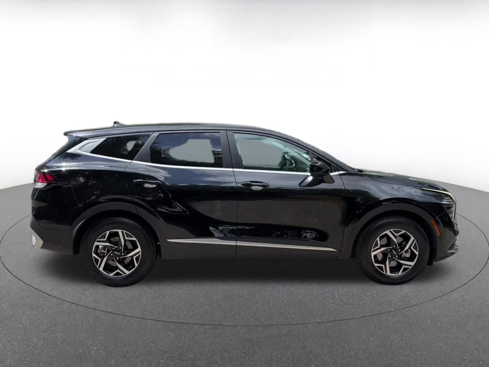 Thumbnail: 2025 Kia Sportage - 16