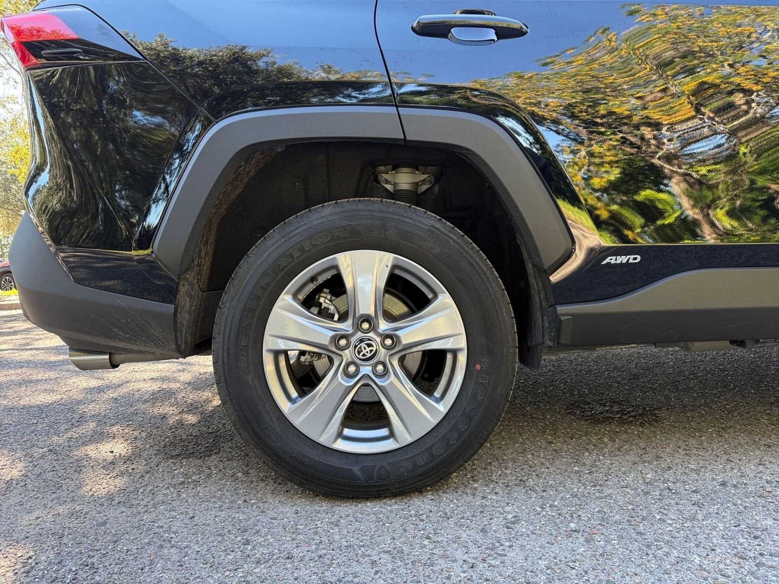 Thumbnail: 2025 Toyota RAV4 - 23