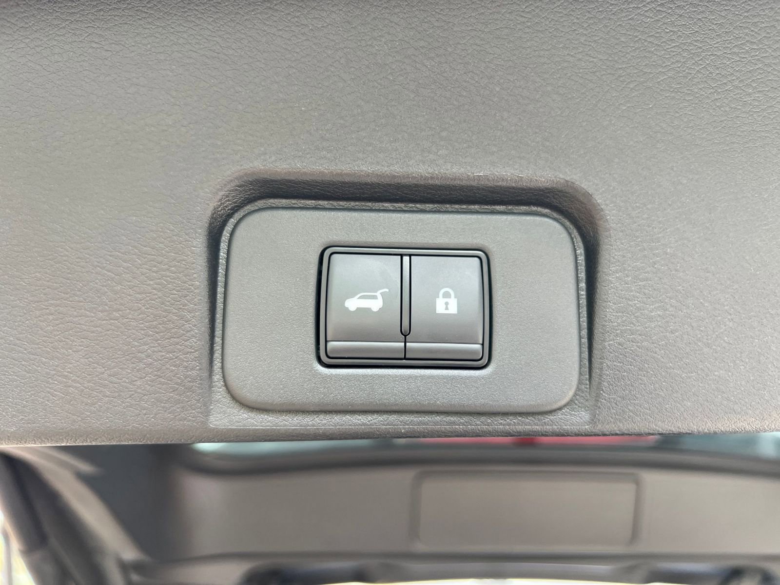 Thumbnail: 2025 Nissan Rogue - 23