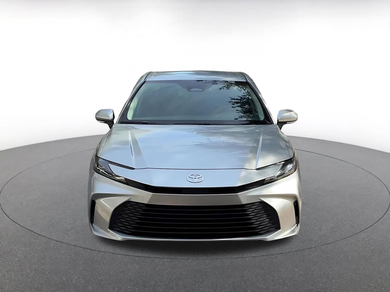 Thumbnail: 2025 Toyota Camry - 4