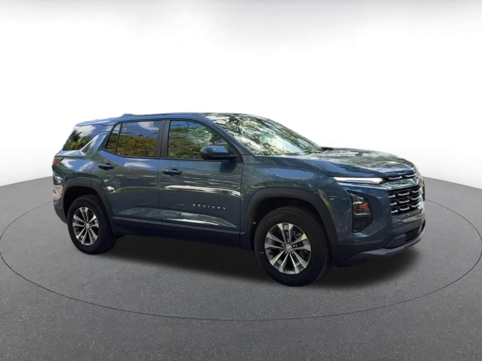 Thumbnail: 2025 Chevrolet Equinox - 2