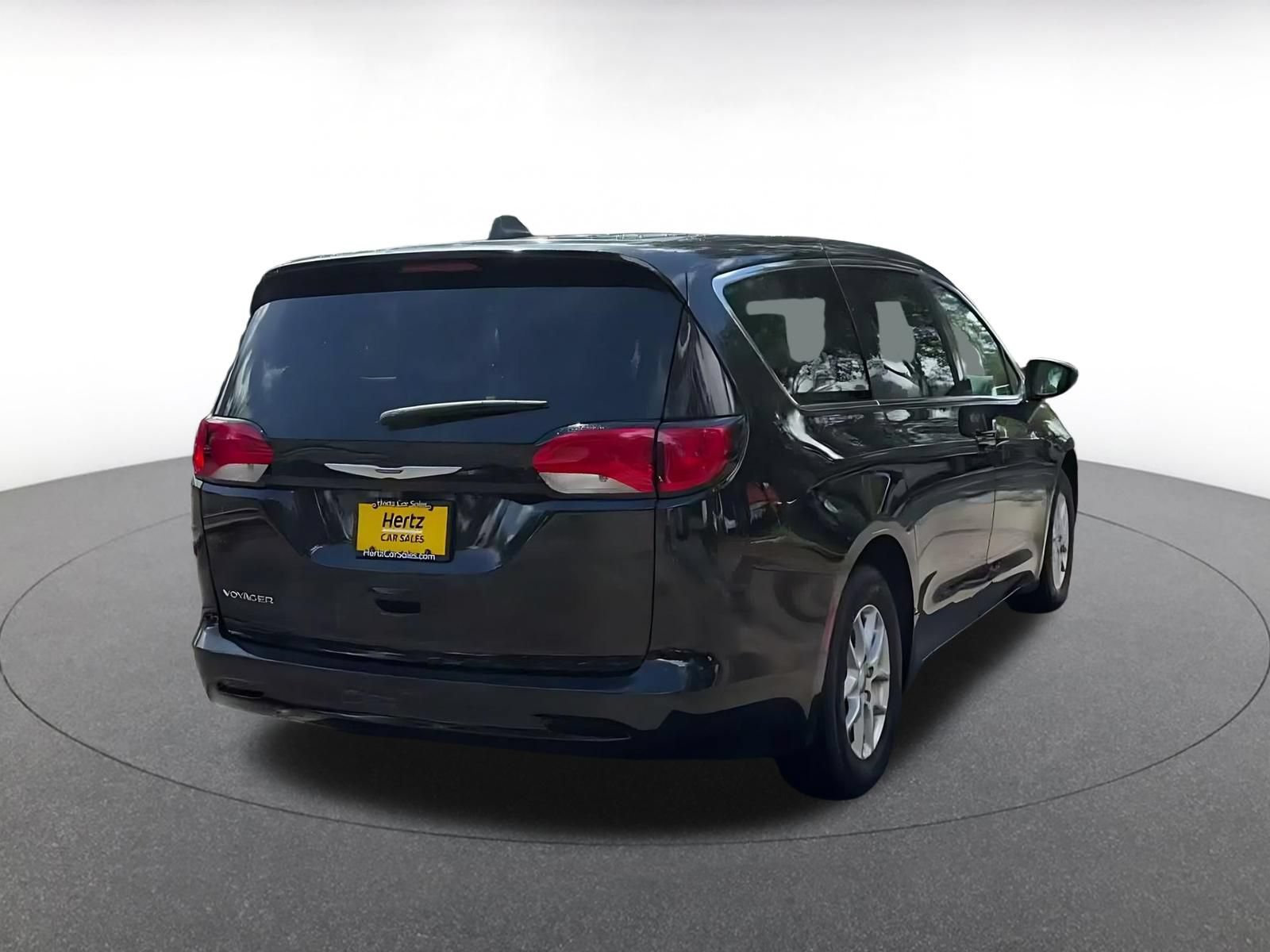 Thumbnail: 2024 Chrysler Voyager - 14