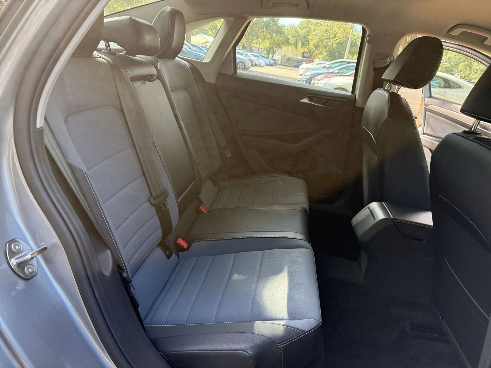 Thumbnail: 2025 Volkswagen Jetta - 33