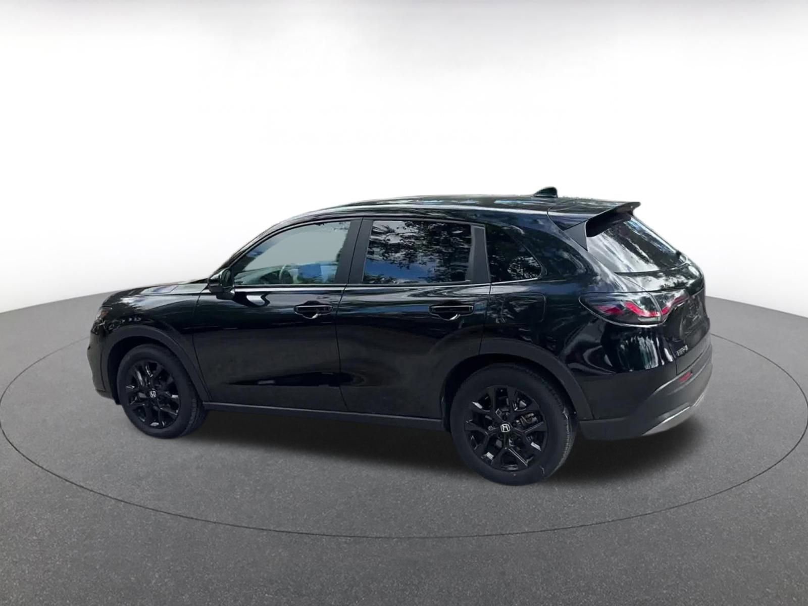 Thumbnail: 2025 Honda HR-V - 10