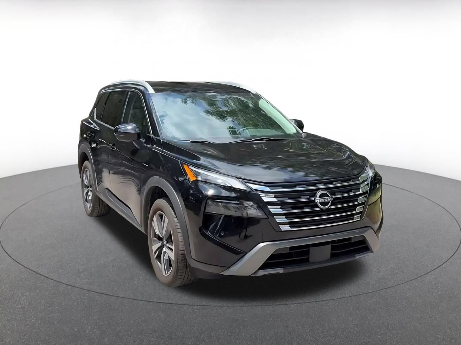 Thumbnail: 2026 Nissan Rogue - 3