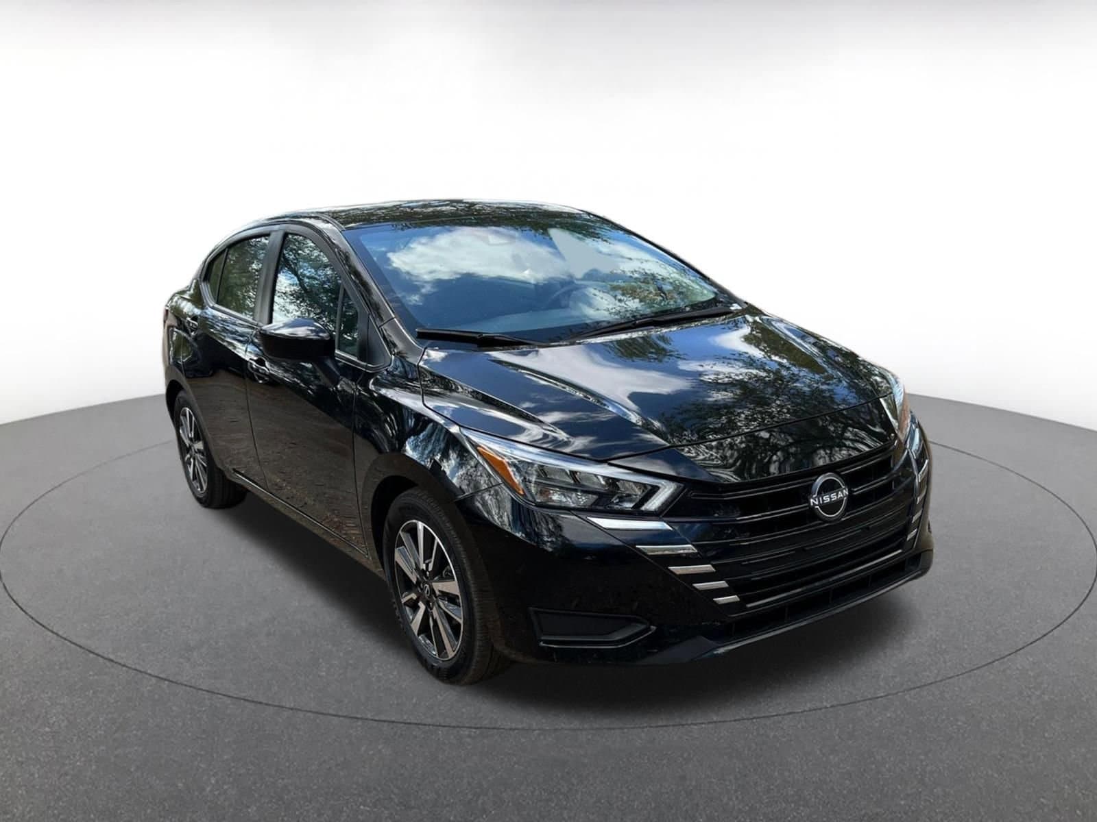 2025 Nissan Versa Sedan SV