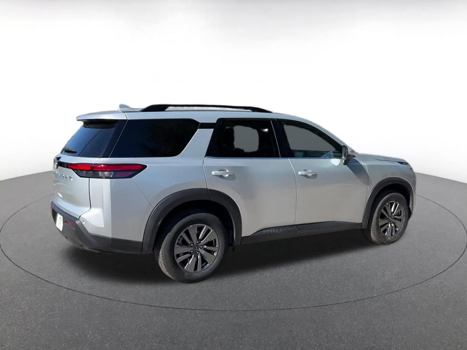 Thumbnail: 2025 Nissan Pathfinder - 15