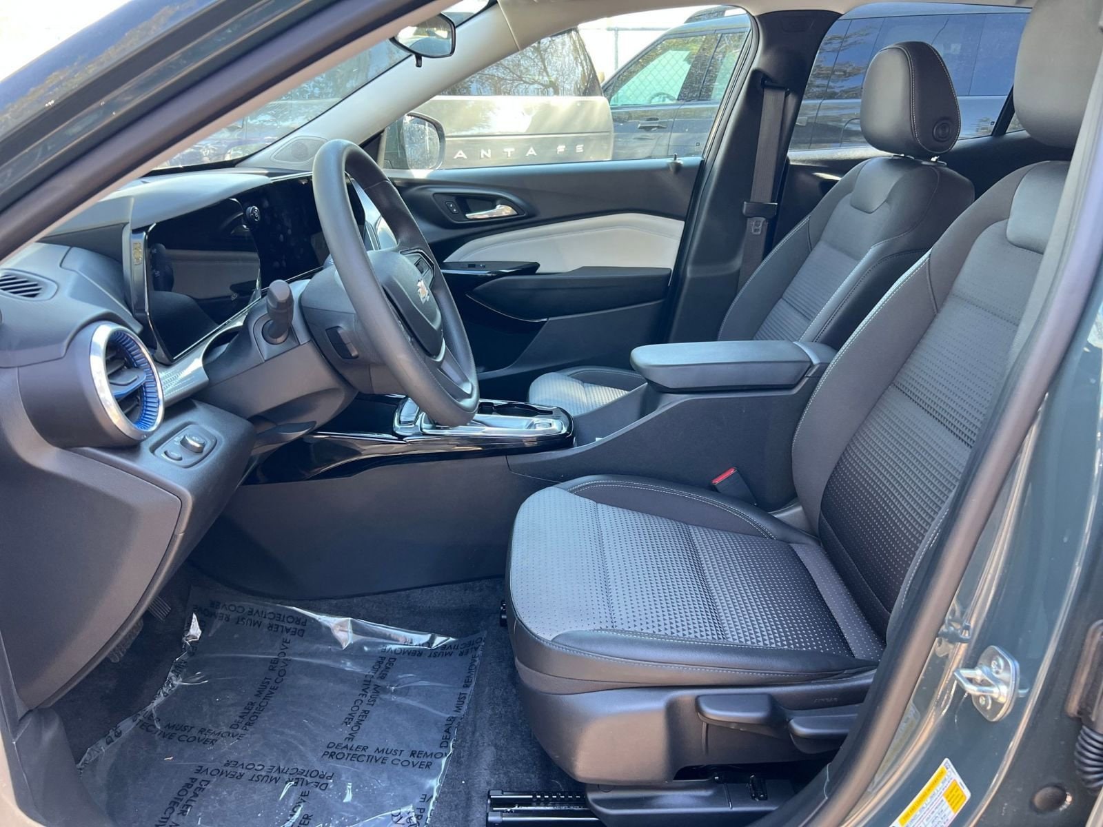 Thumbnail: 2025 Chevrolet Trax - 23