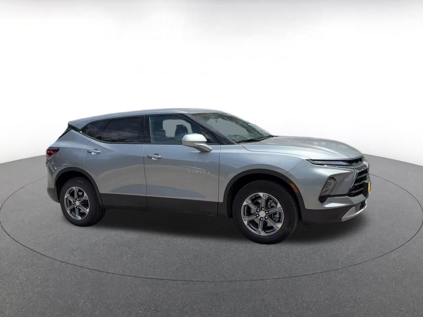 Thumbnail: 2026 Chevrolet Blazer - 2