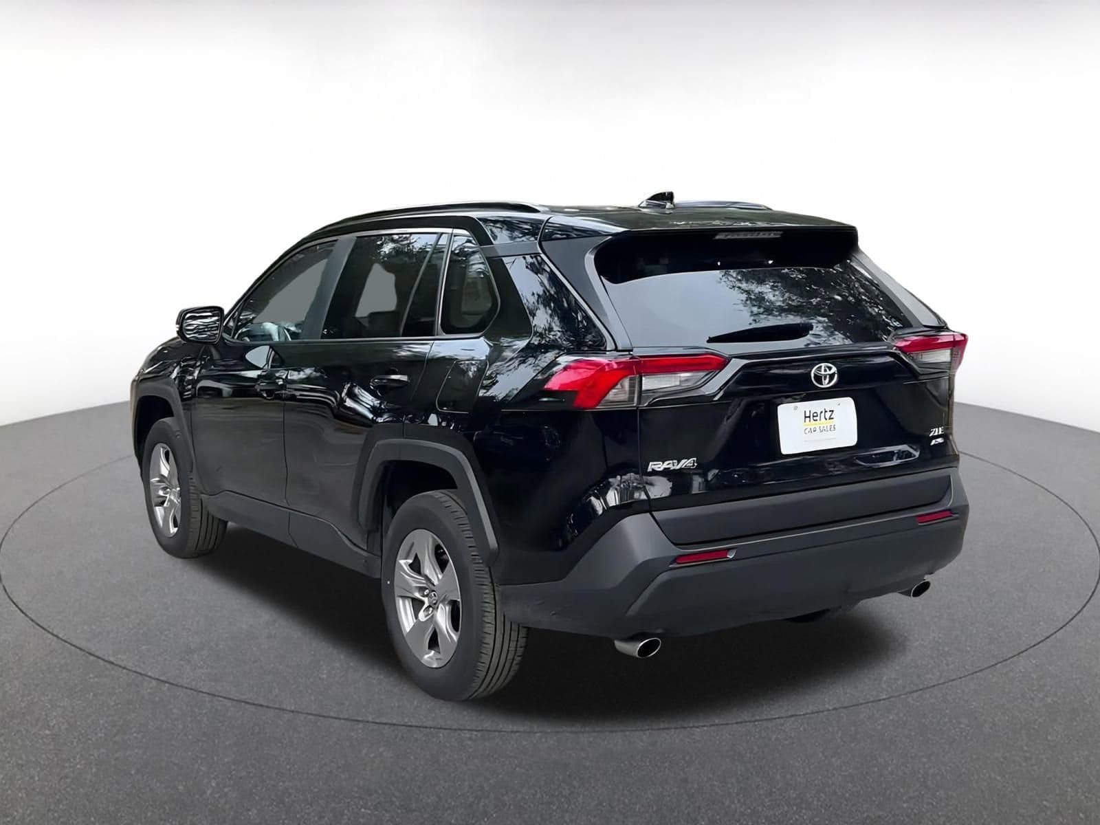 Thumbnail: 2025 Toyota RAV4 - 11