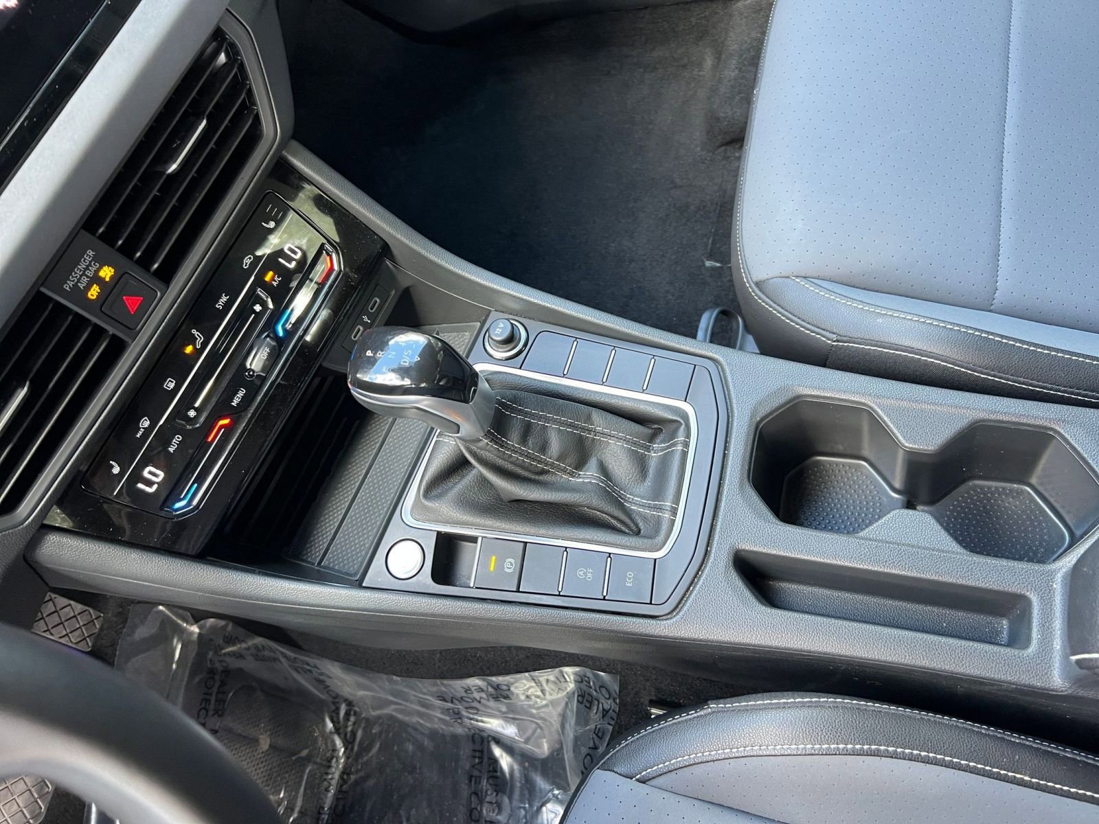 Thumbnail: 2025 Volkswagen Jetta - 35