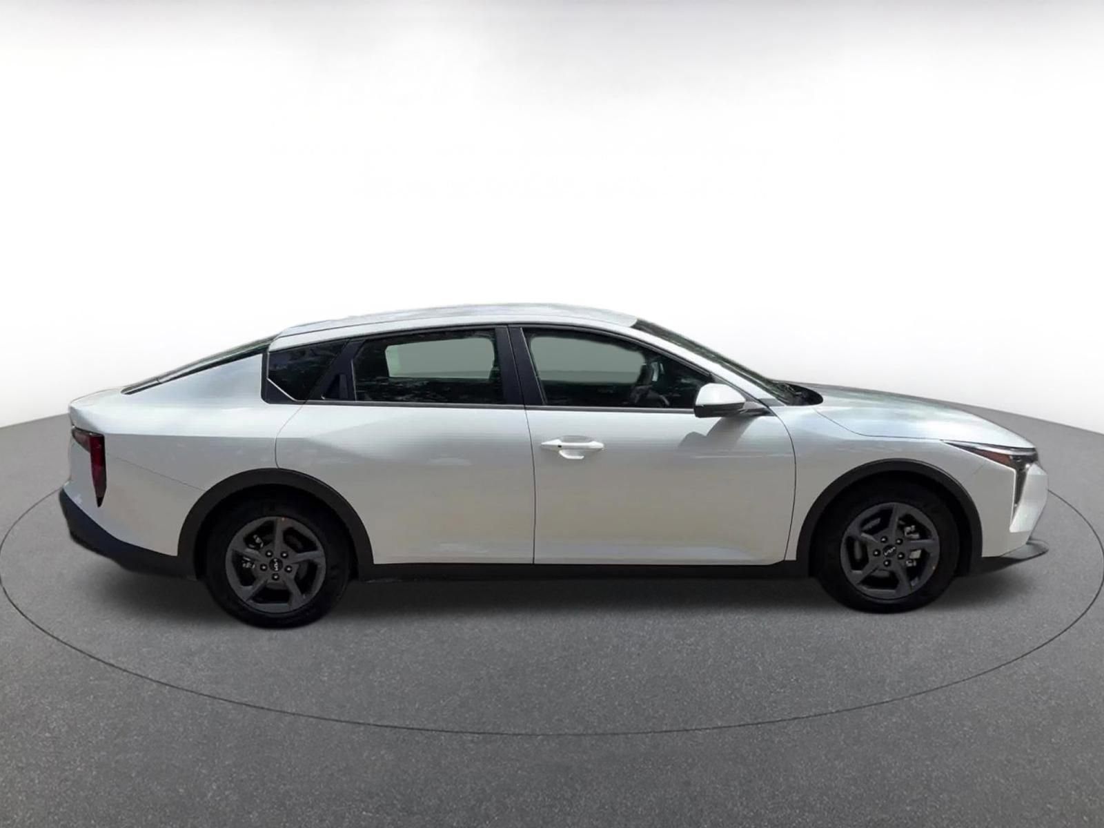 Thumbnail: 2025 Kia K4 - 16