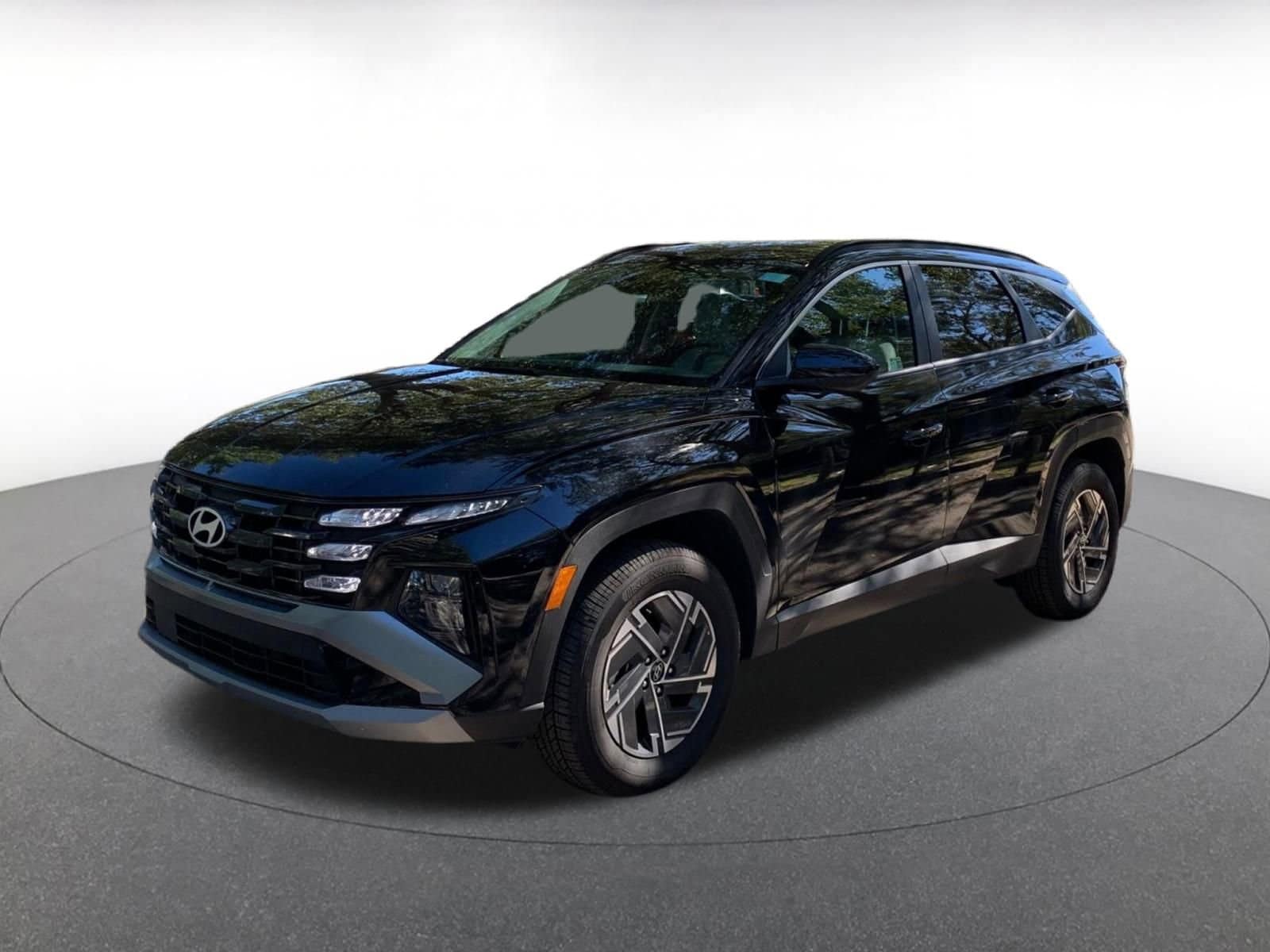 Thumbnail: 2025 Hyundai Tucson - 3