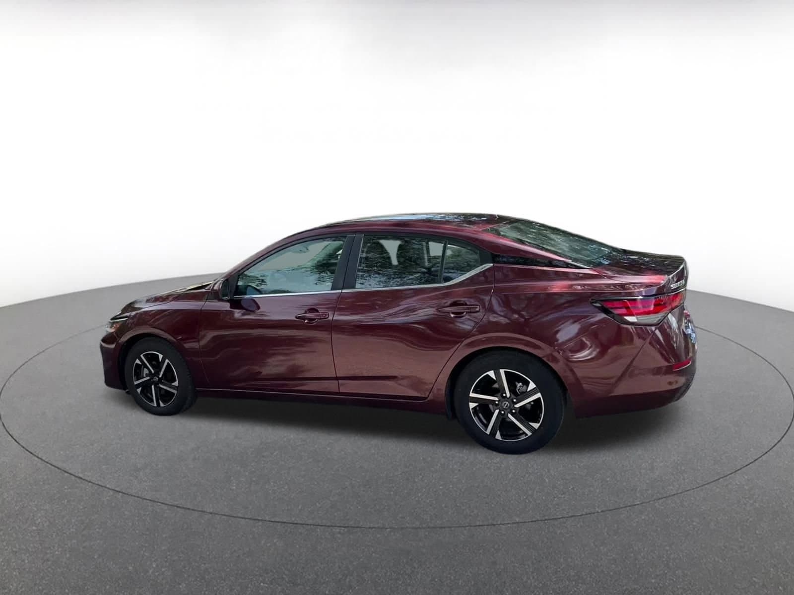 Thumbnail: 2024 Nissan Sentra - 9