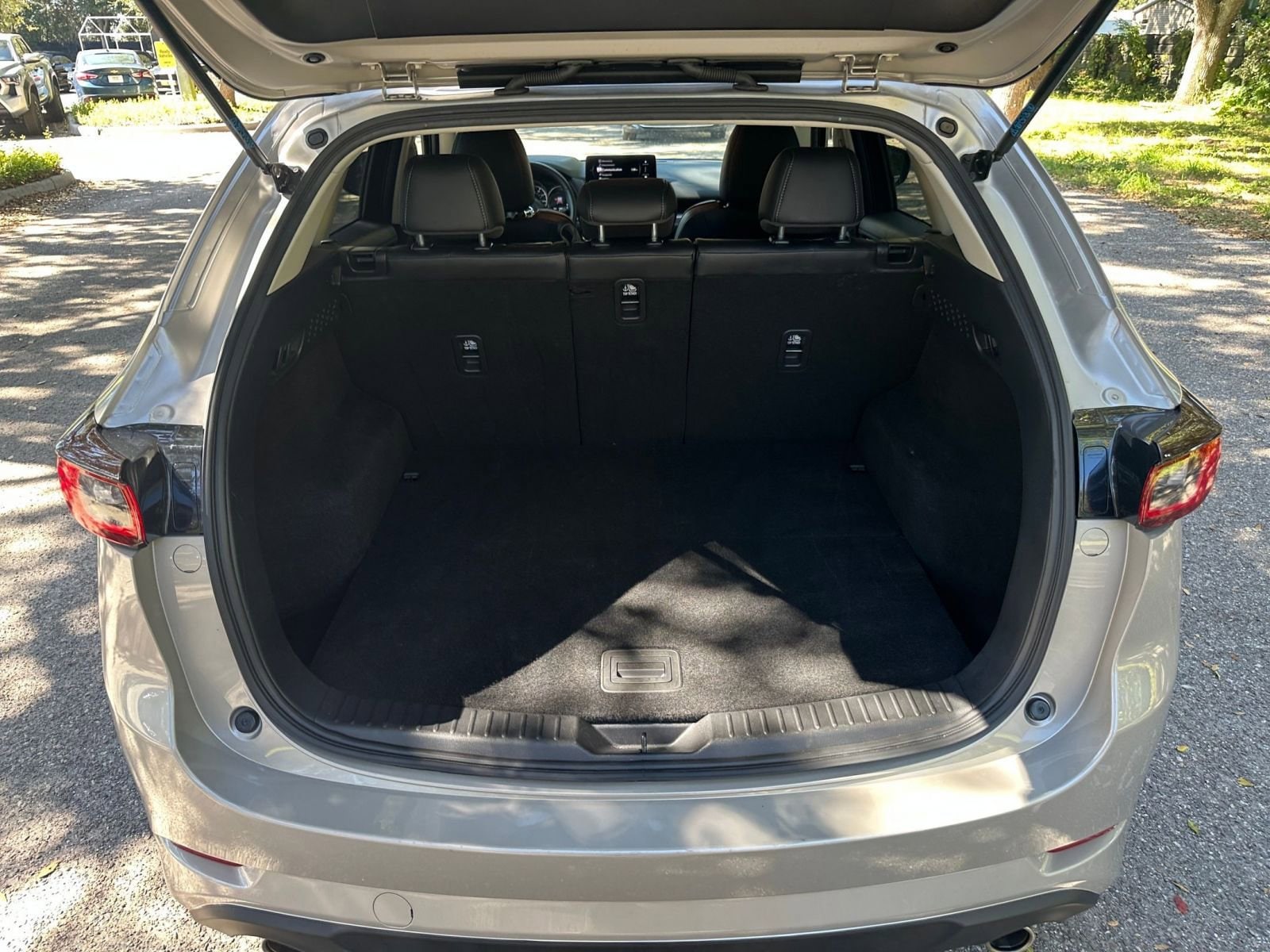 Thumbnail: 2025 Mazda CX-5 - 24