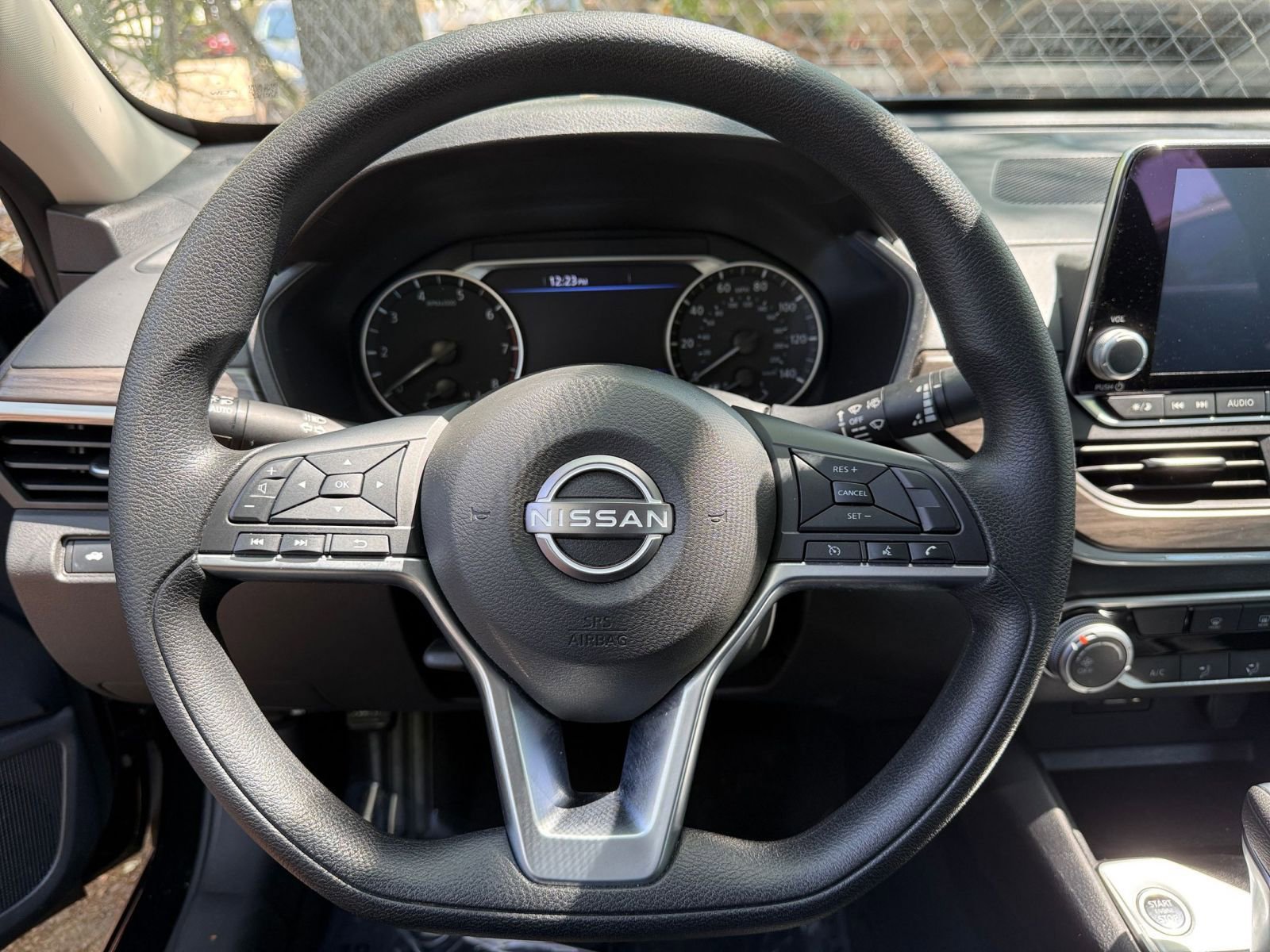 Thumbnail: 2025 Nissan Altima - 25