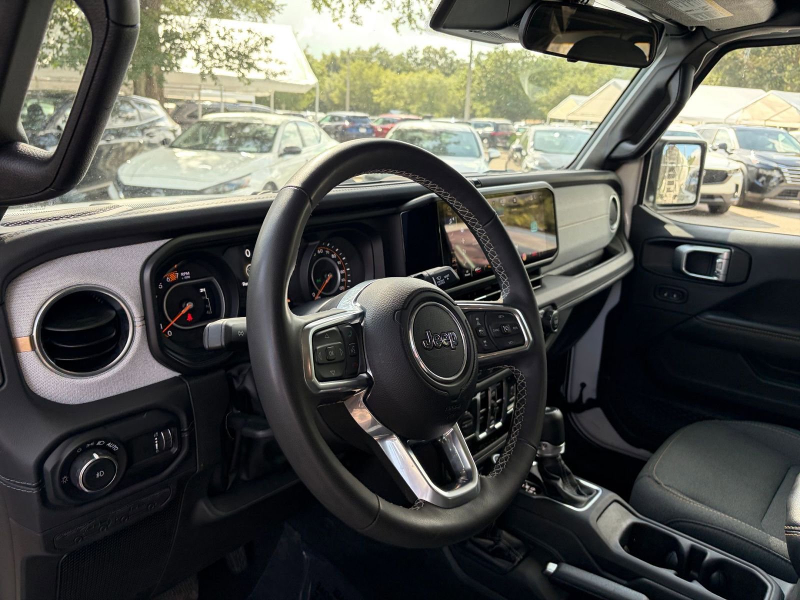 Thumbnail: 2025 Jeep Wrangler - 34