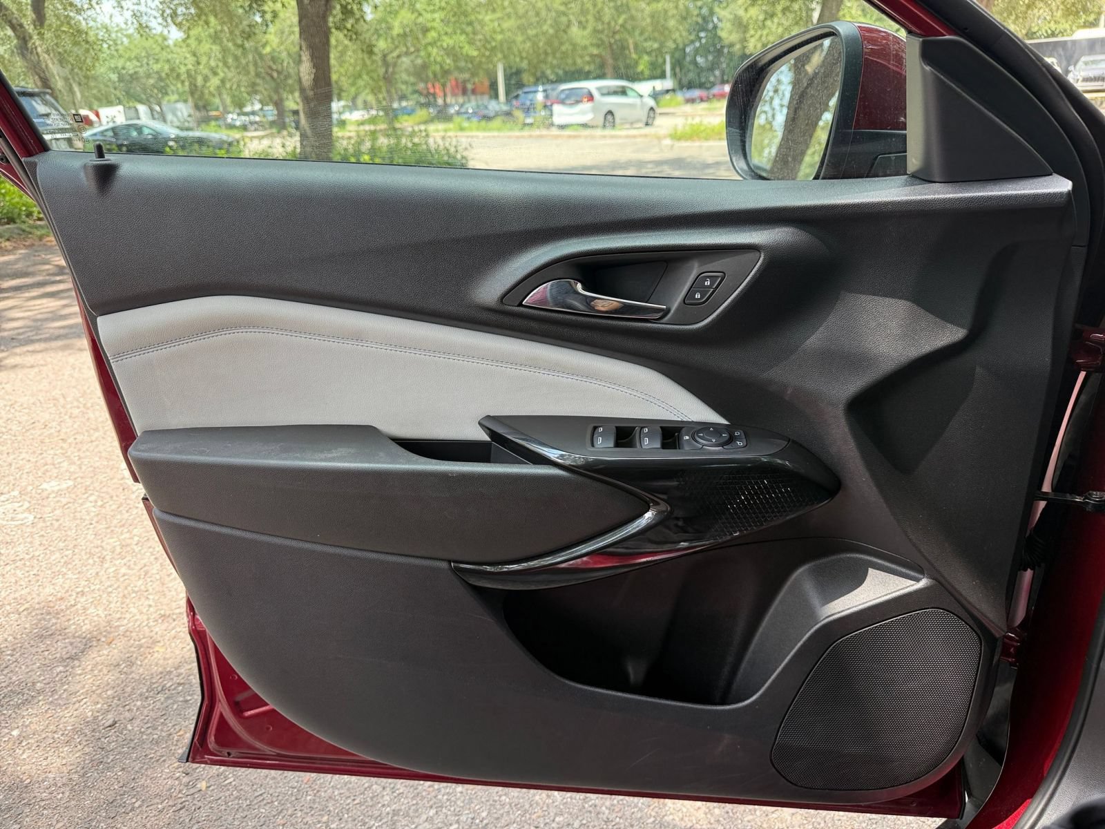 Thumbnail: 2025 Chevrolet Trax - 16