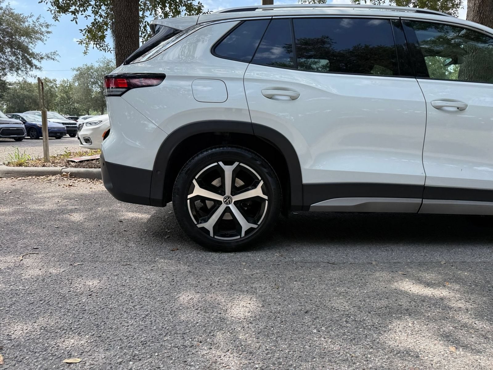 Thumbnail: 2026 Volkswagen Tiguan - 15