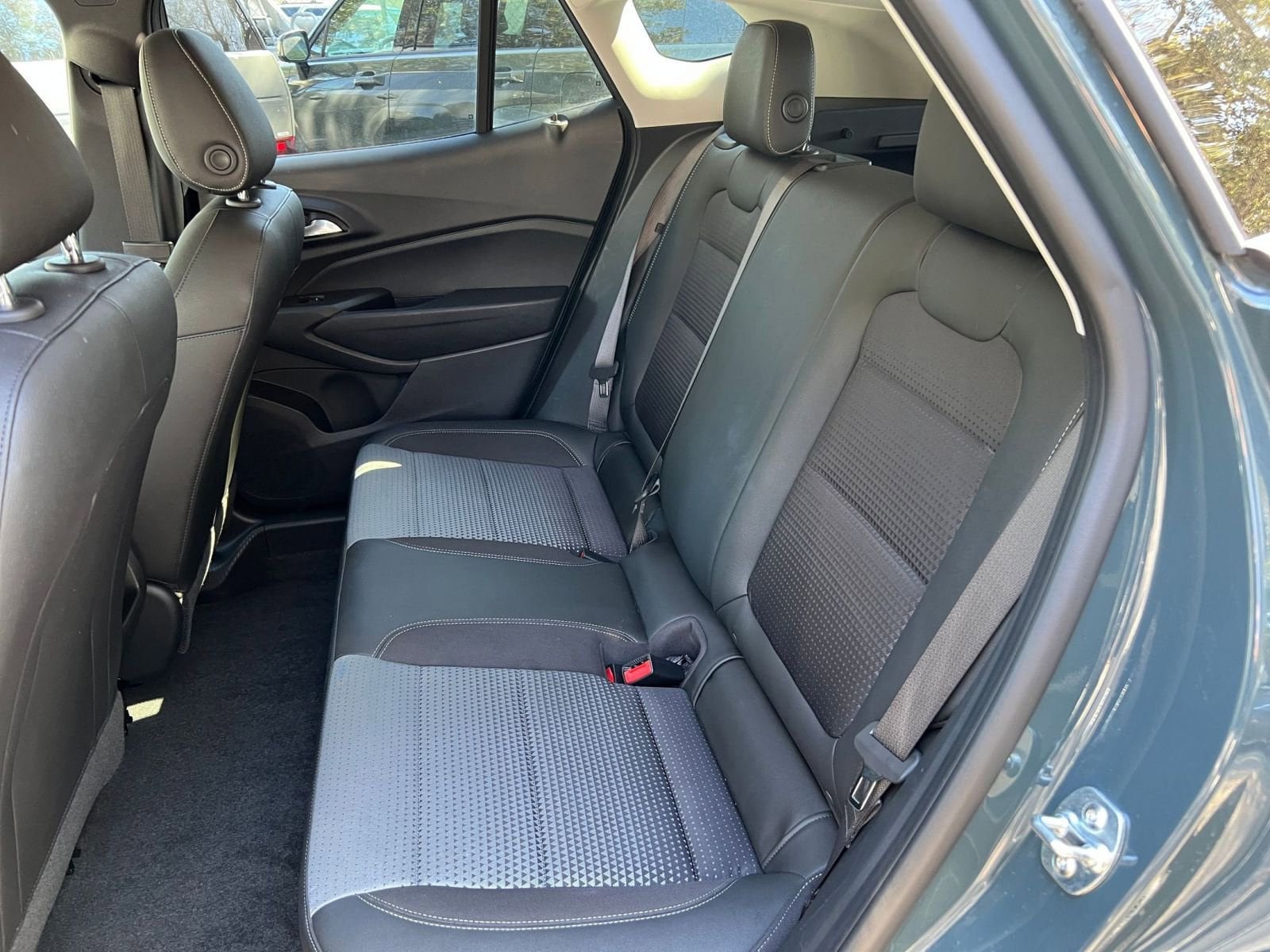 Thumbnail: 2025 Chevrolet Trax - 34