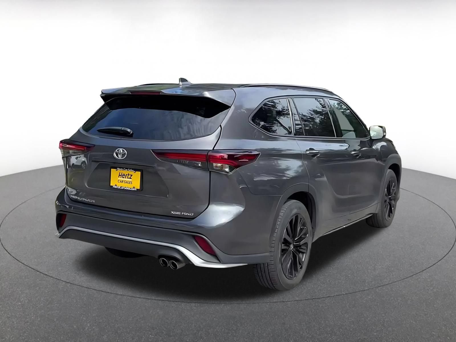 Thumbnail: 2025 Toyota Highlander - 13