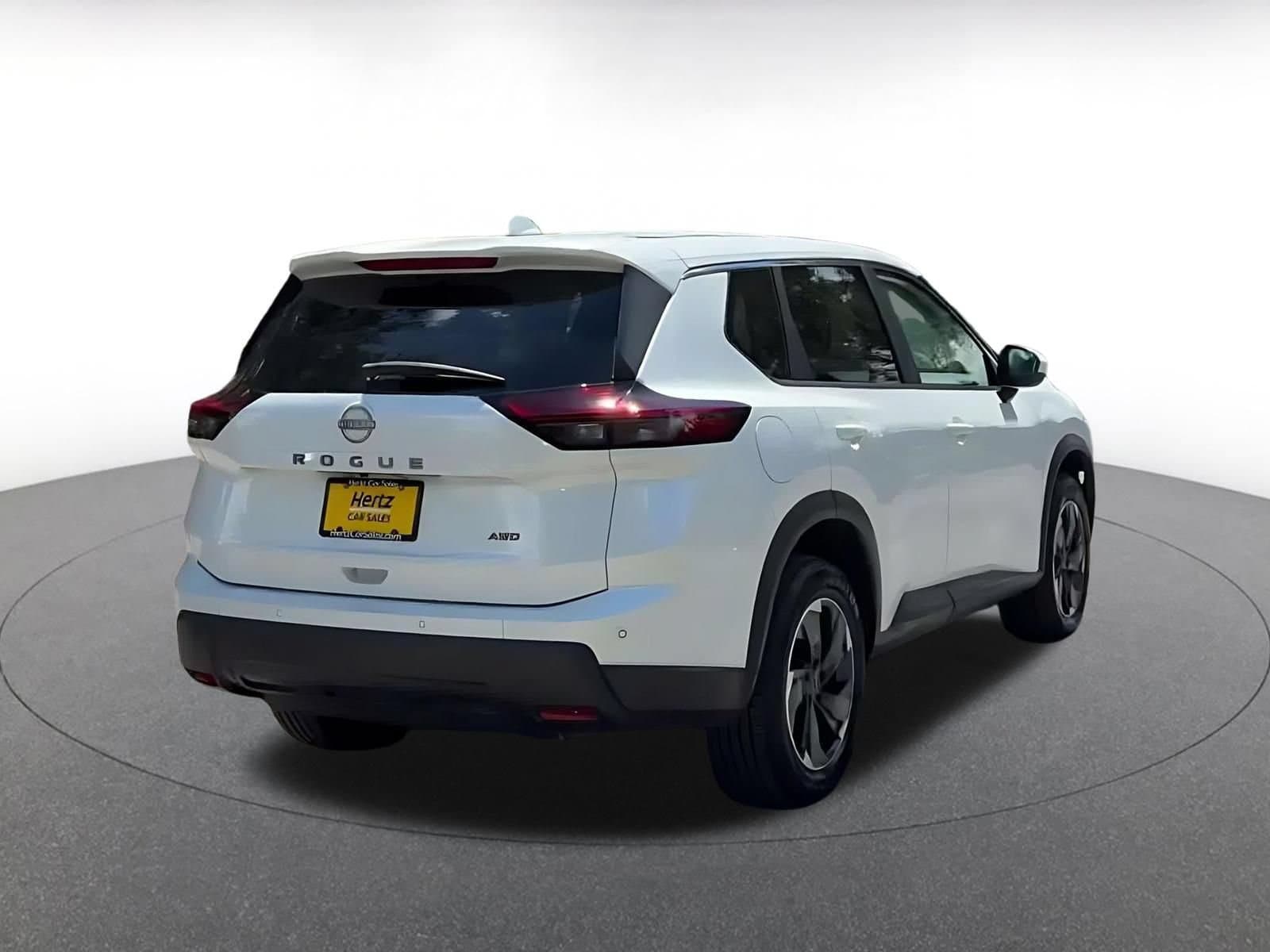 Thumbnail: 2025 Nissan Rogue - 13