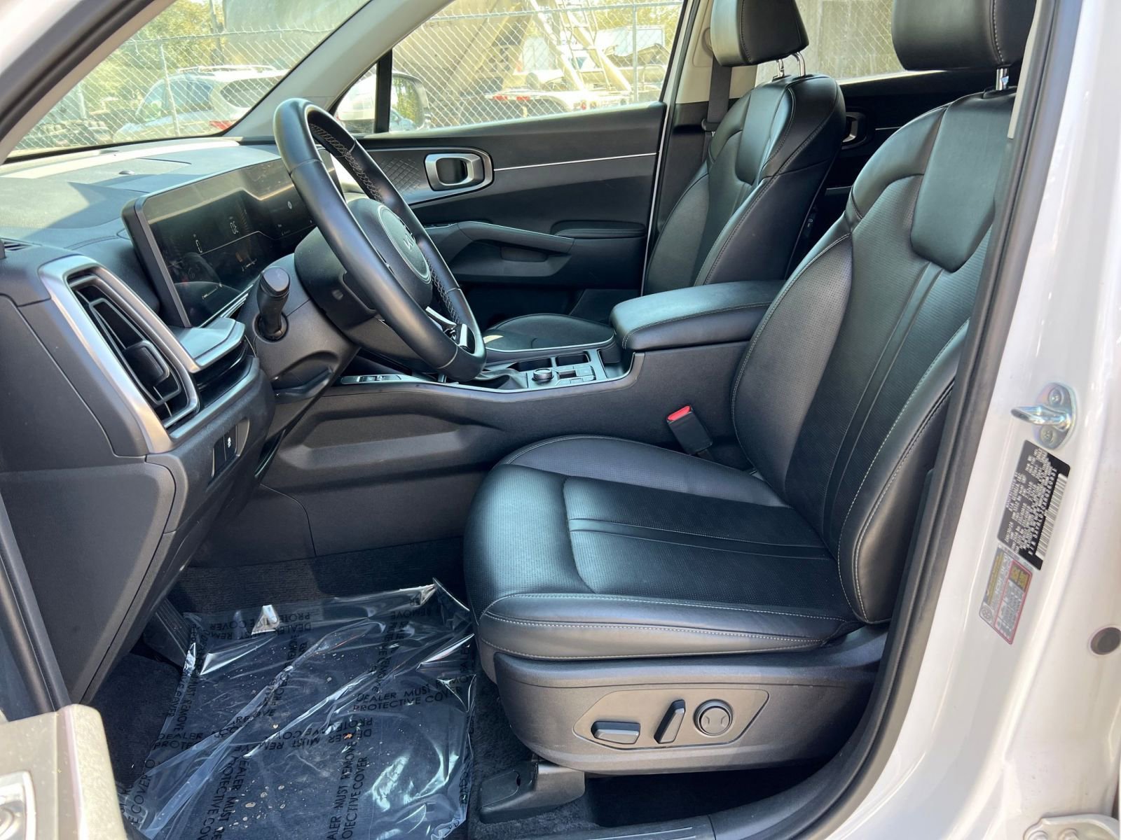 Thumbnail: 2024 Kia Sorento - 24