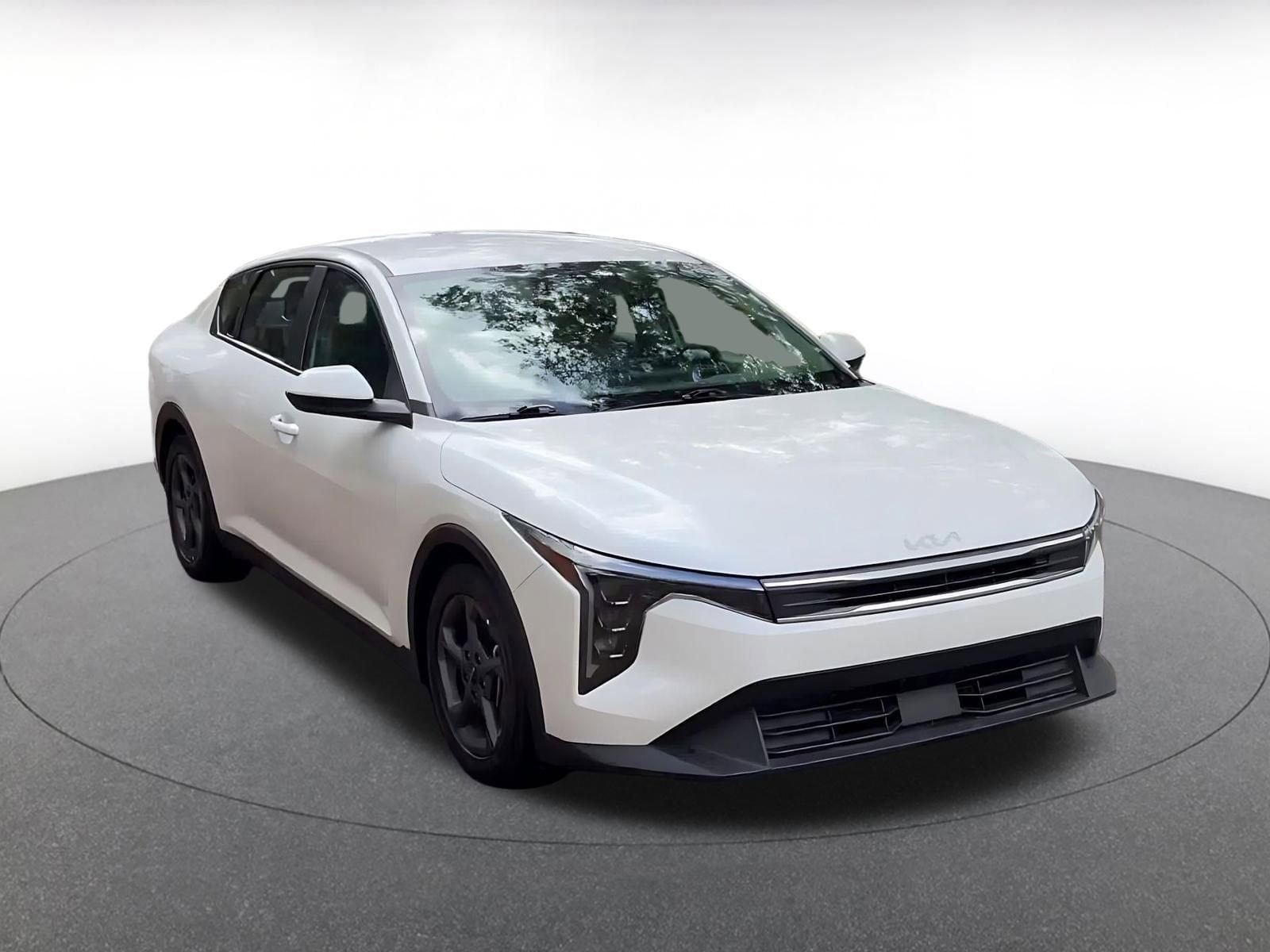 Thumbnail: 2025 Kia K4 - 3