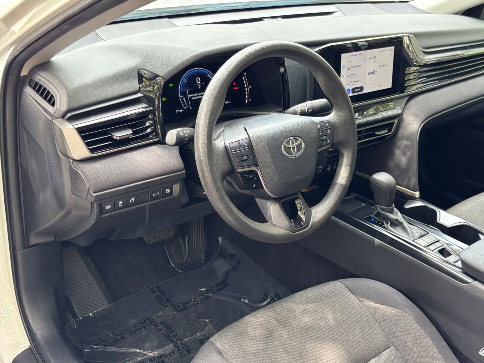 Thumbnail: 2025 Toyota Camry - 32