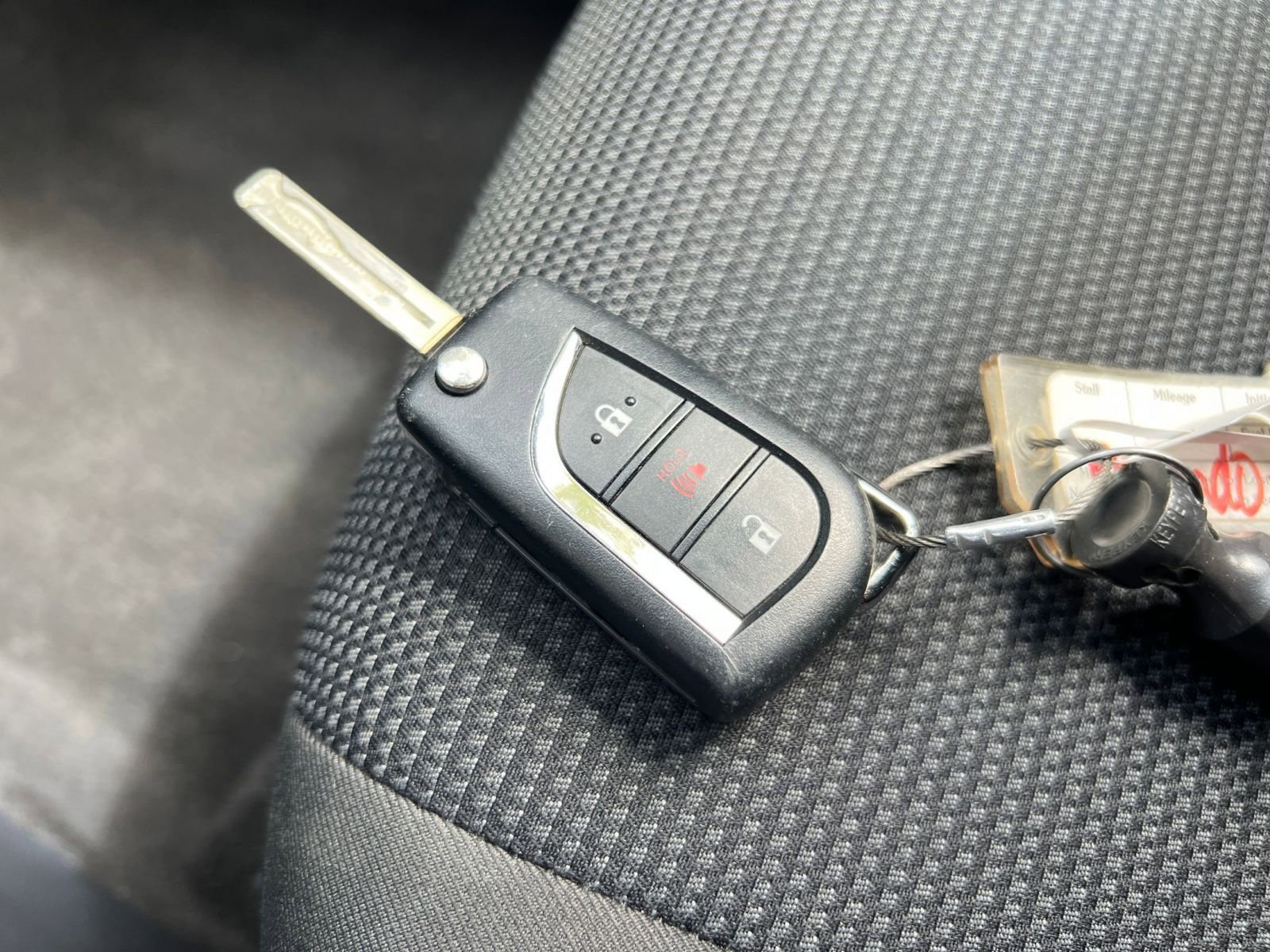 Thumbnail: 2025 Toyota RAV4 - 18