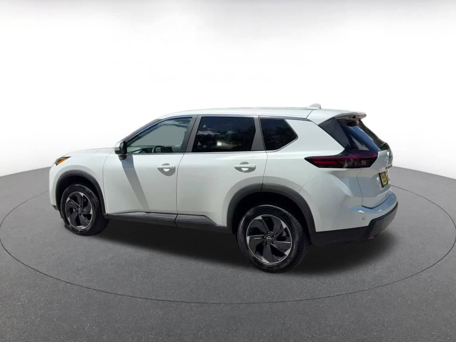 Thumbnail: 2025 Nissan Rogue - 9