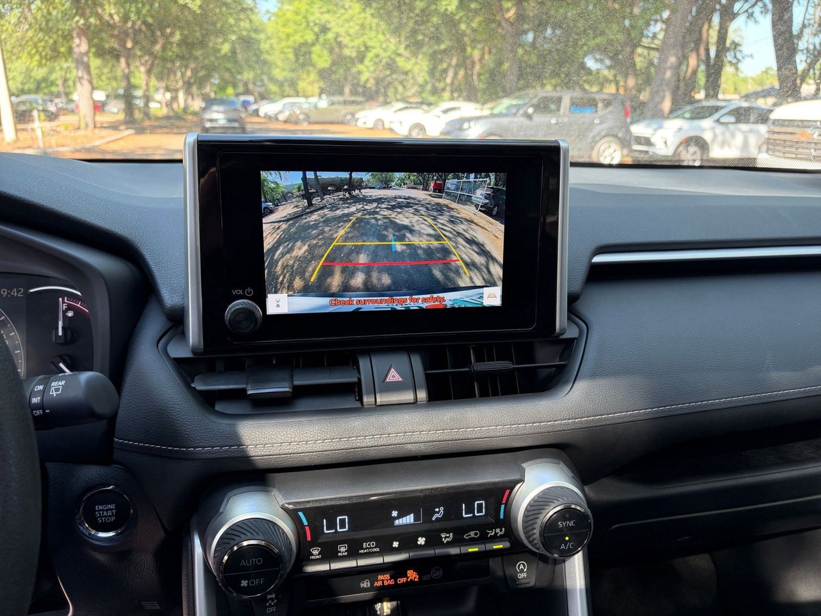 Thumbnail: 2025 Toyota RAV4 - 24